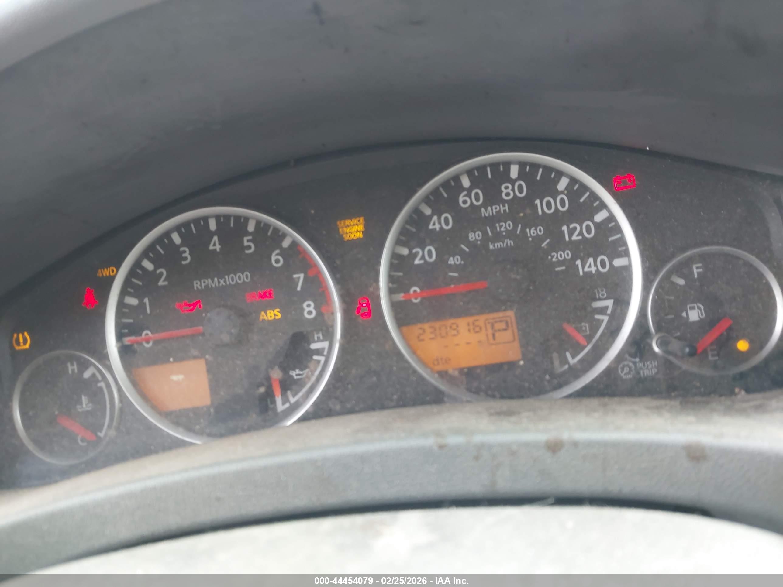 NISSAN FRONTIER image 7