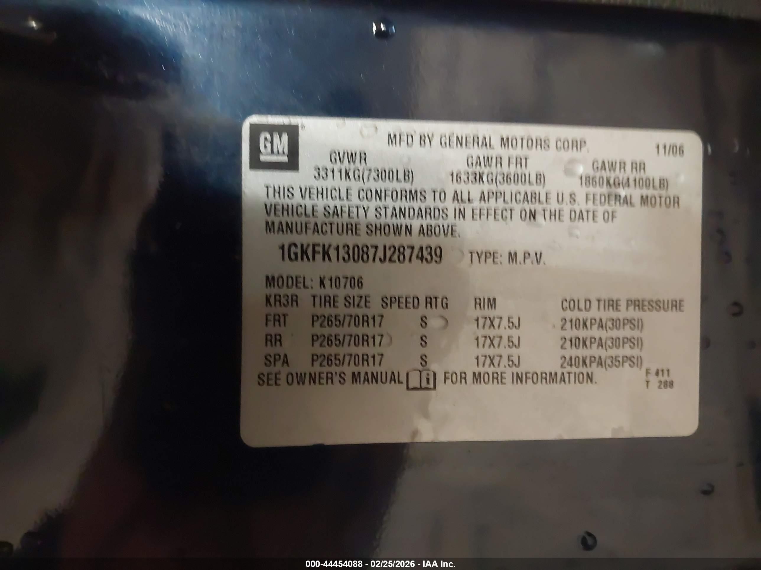 GMC YUKON image 9