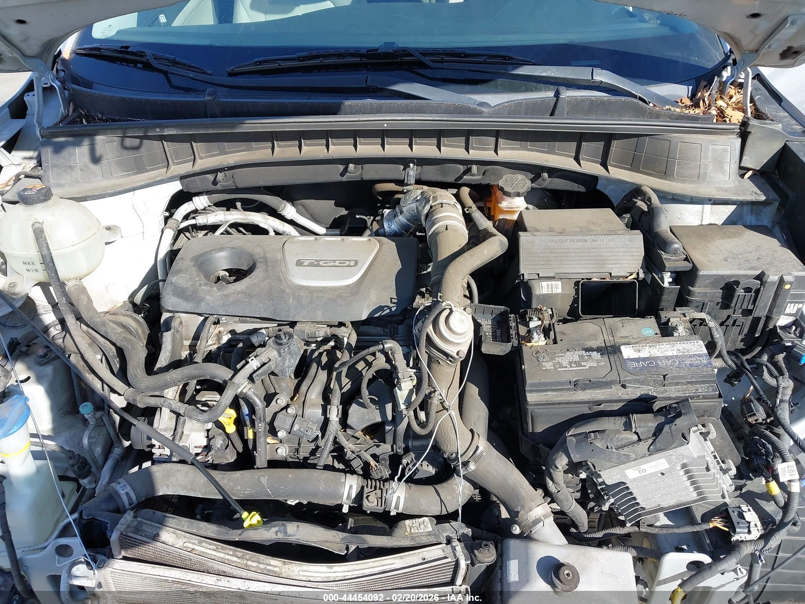 HYUNDAI TUCSON image 10