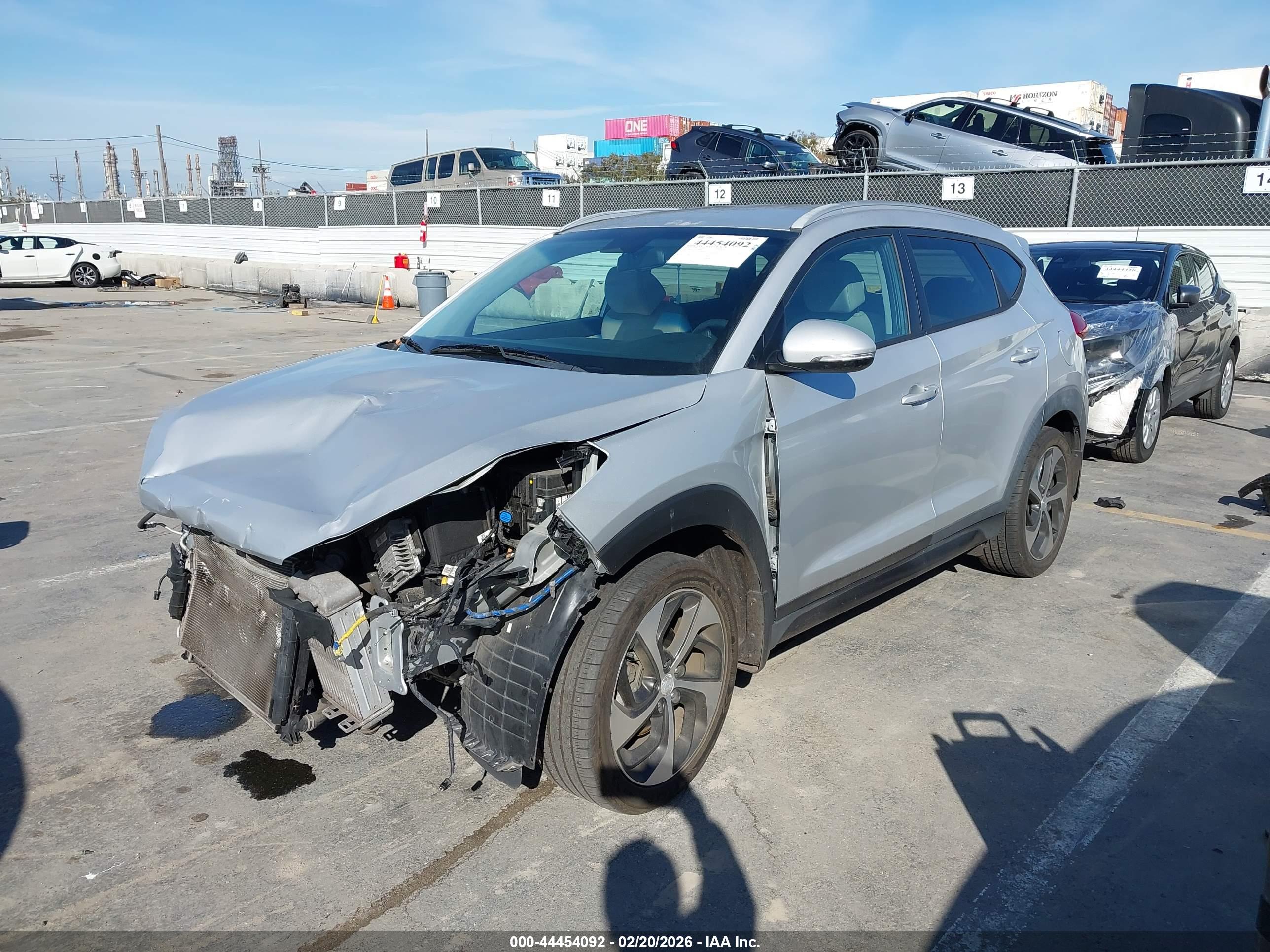 HYUNDAI TUCSON image 2