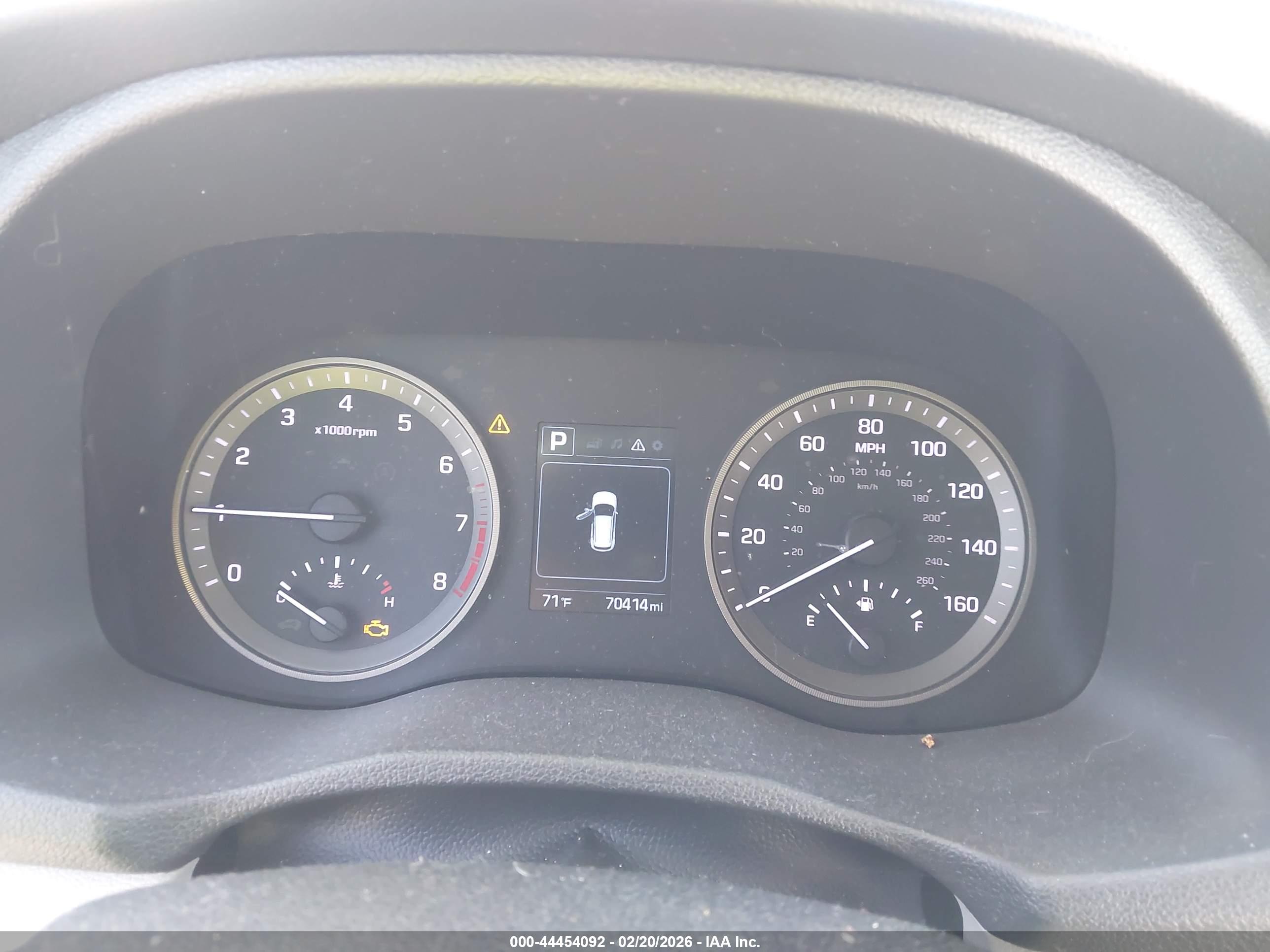 HYUNDAI TUCSON image 7