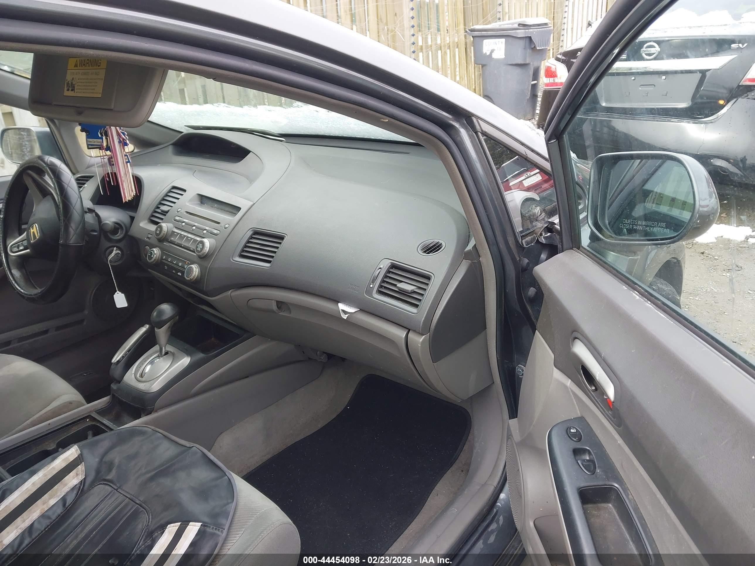 HONDA CIVIC image 5