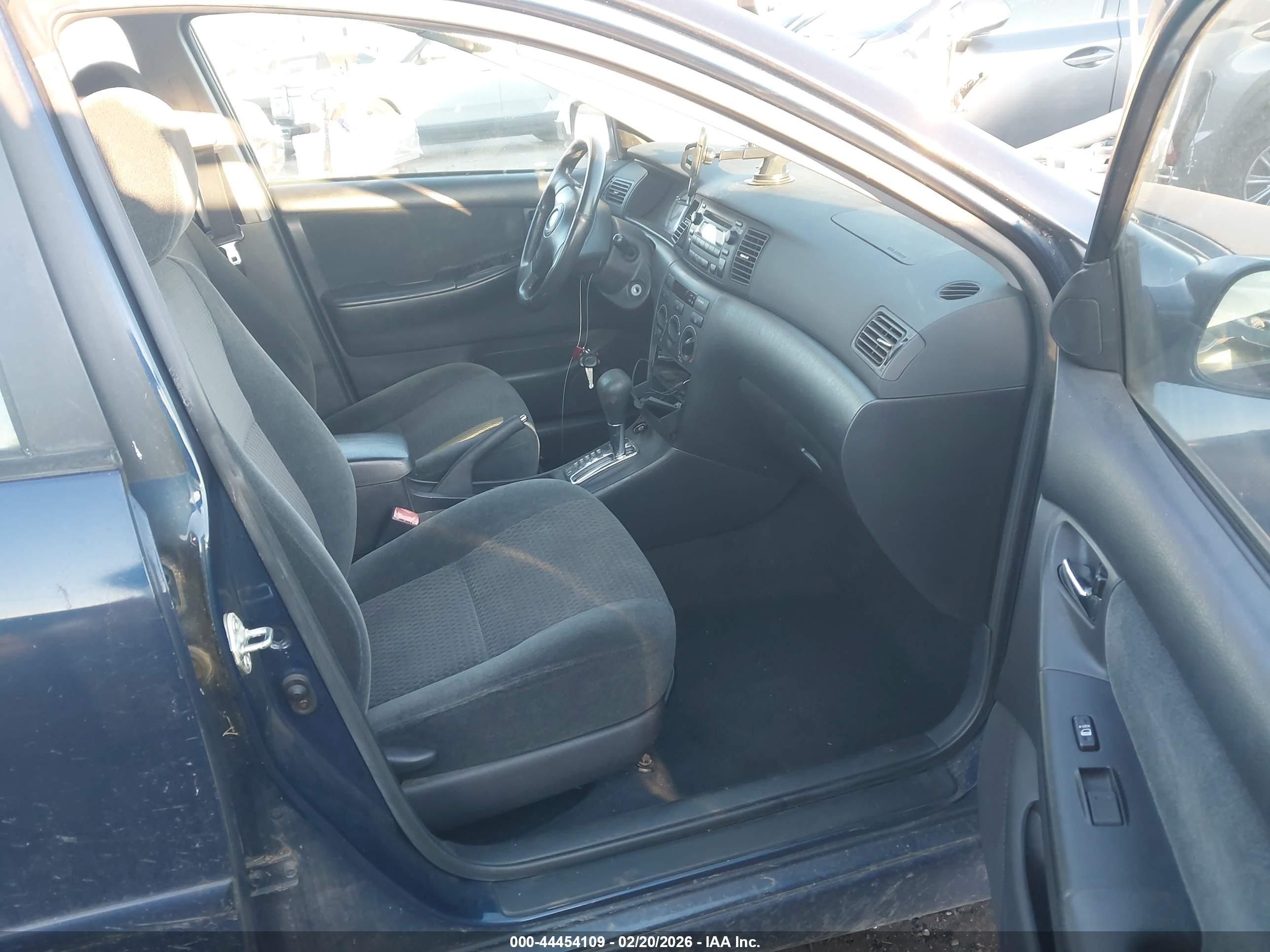TOYOTA COROLLA image 5