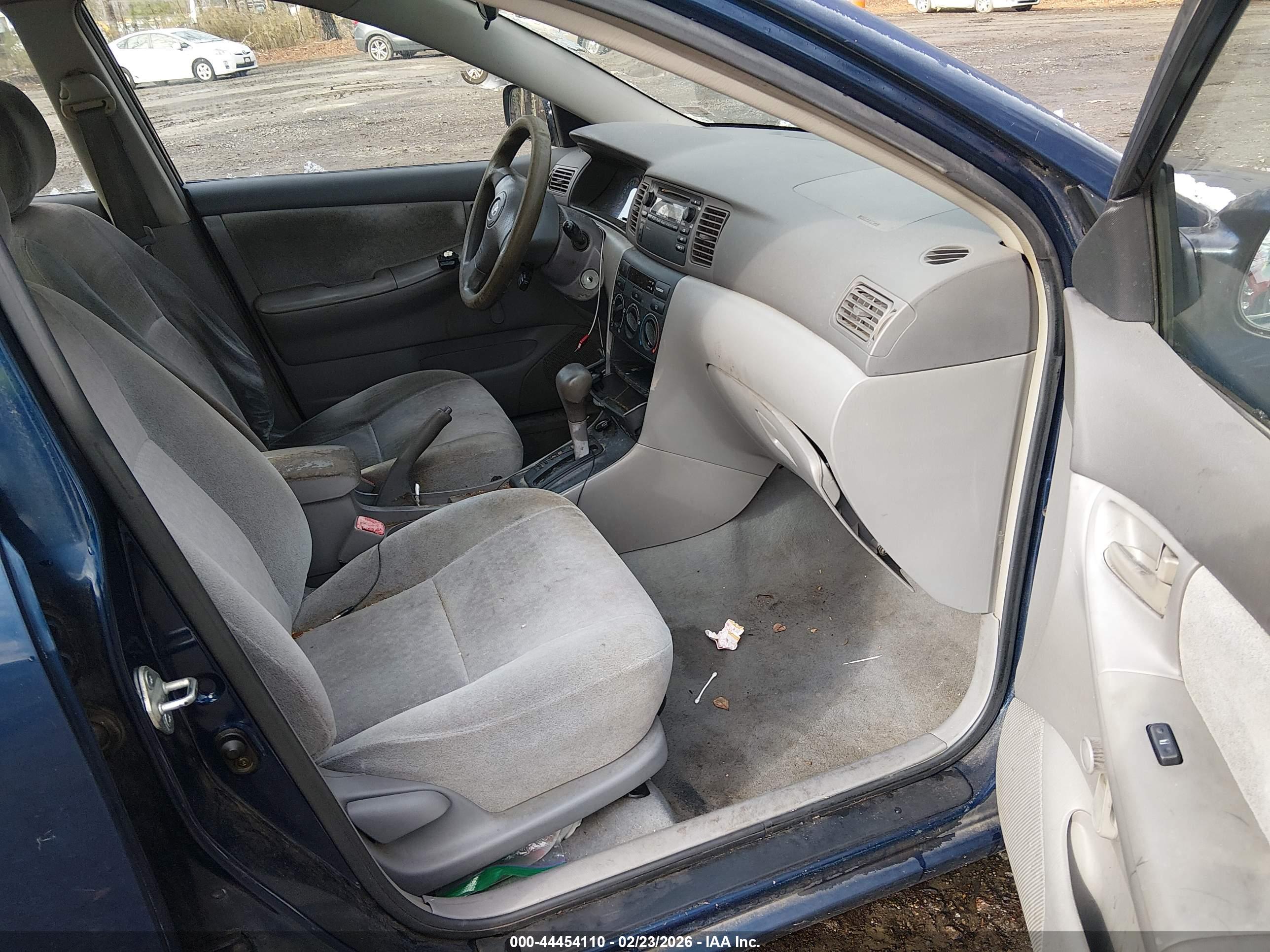 TOYOTA COROLLA image 5