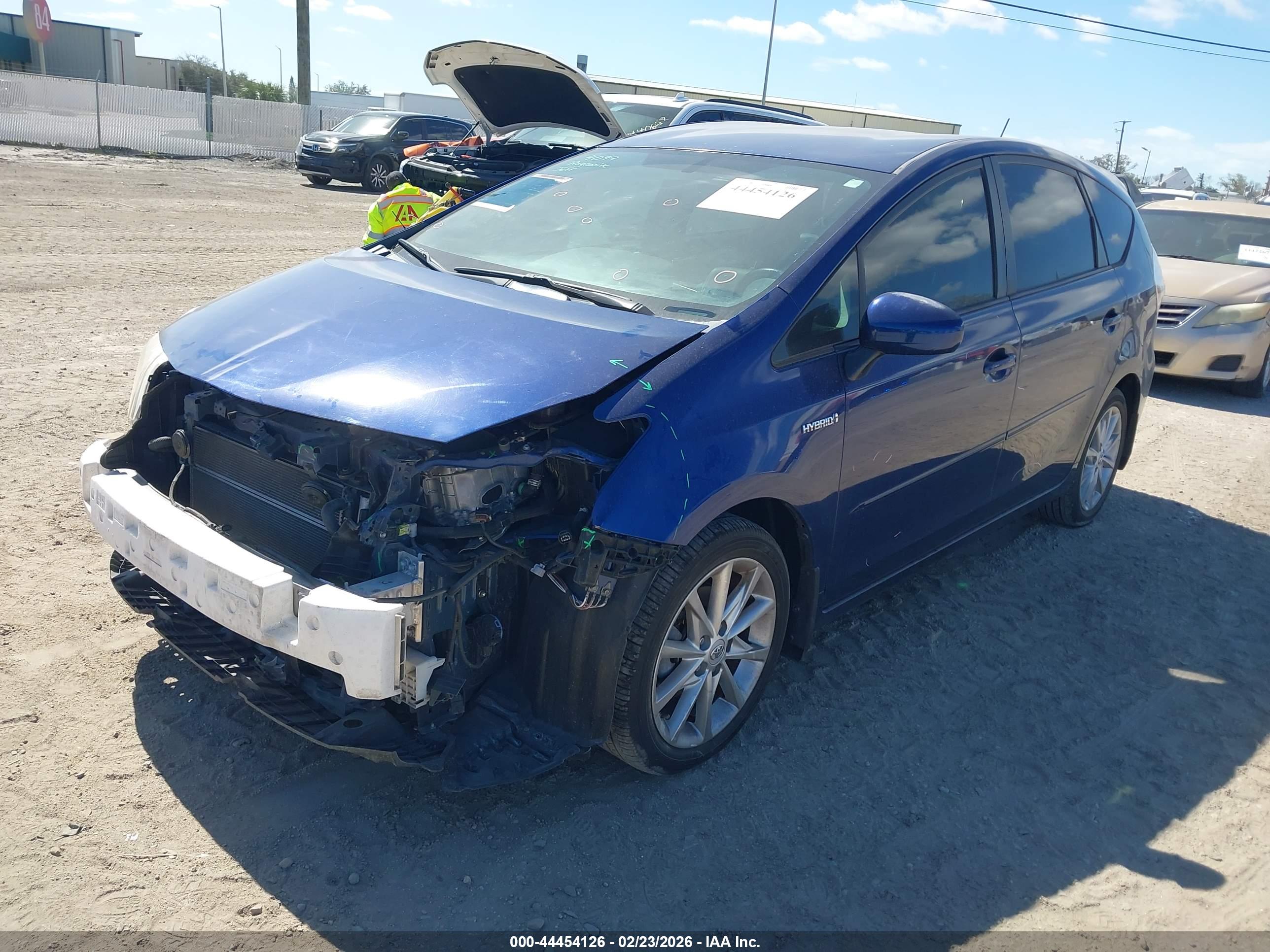 TOYOTA PRIUS image 2
