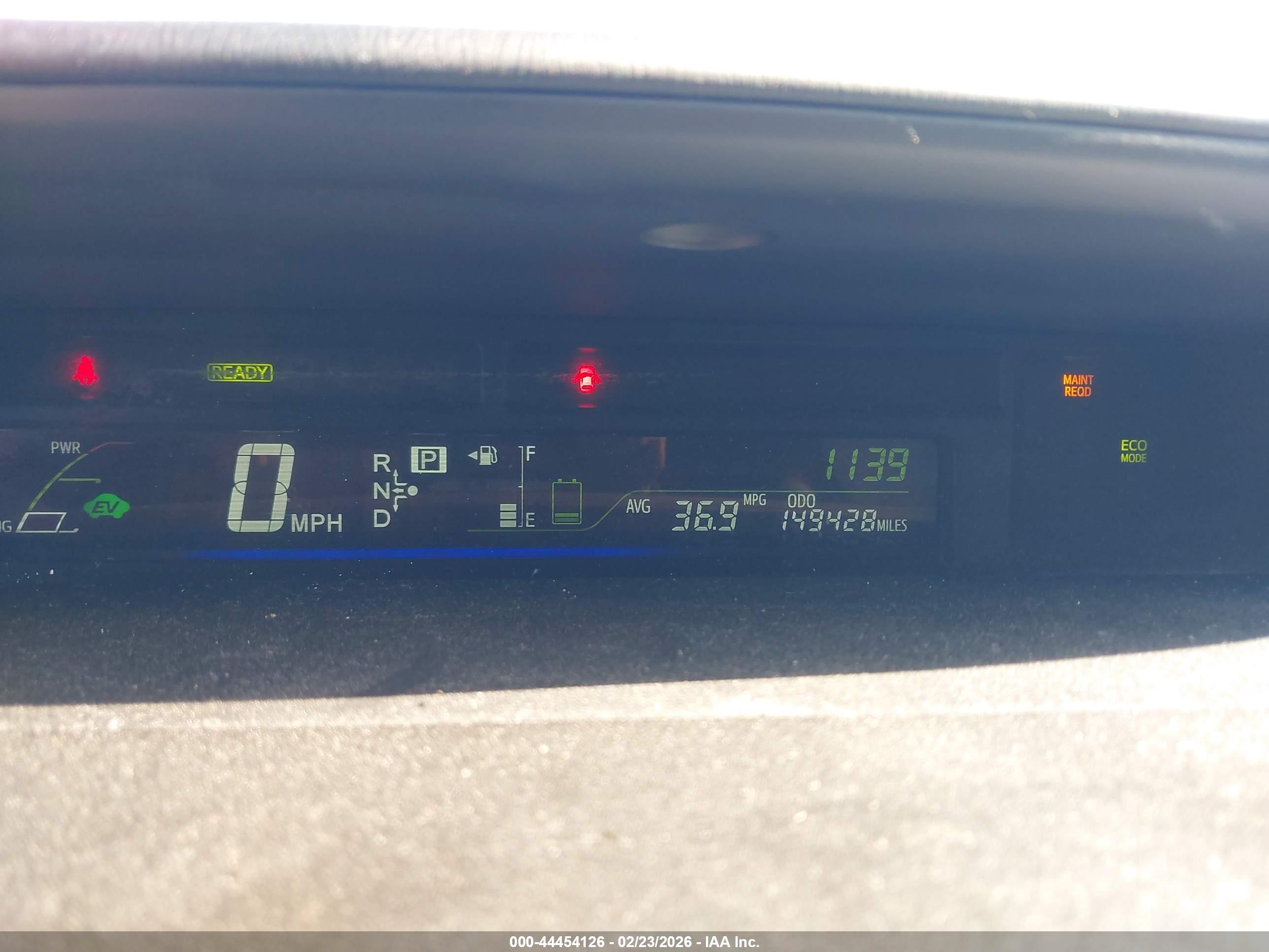 TOYOTA PRIUS image 7
