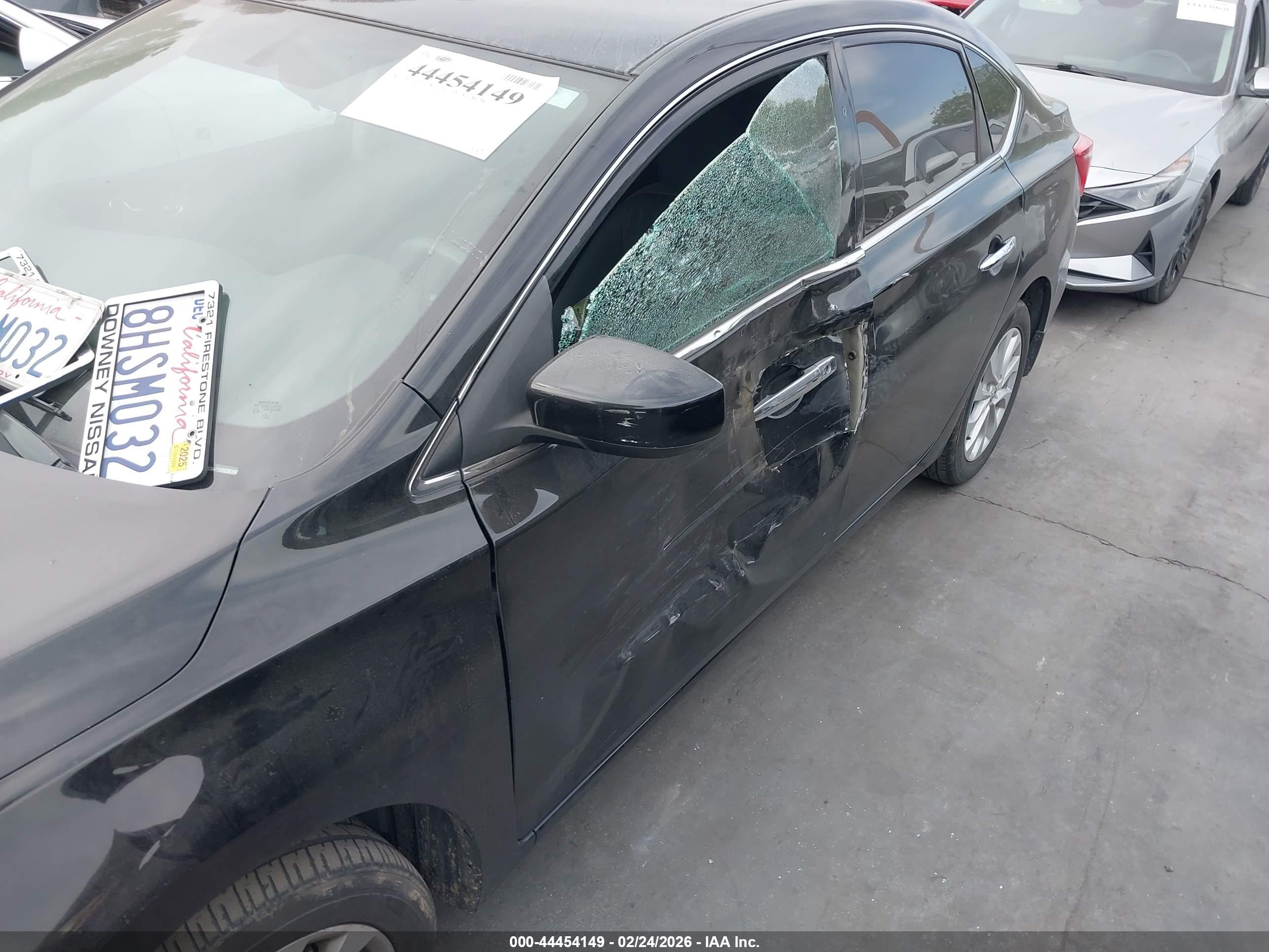 NISSAN SENTRA image 6