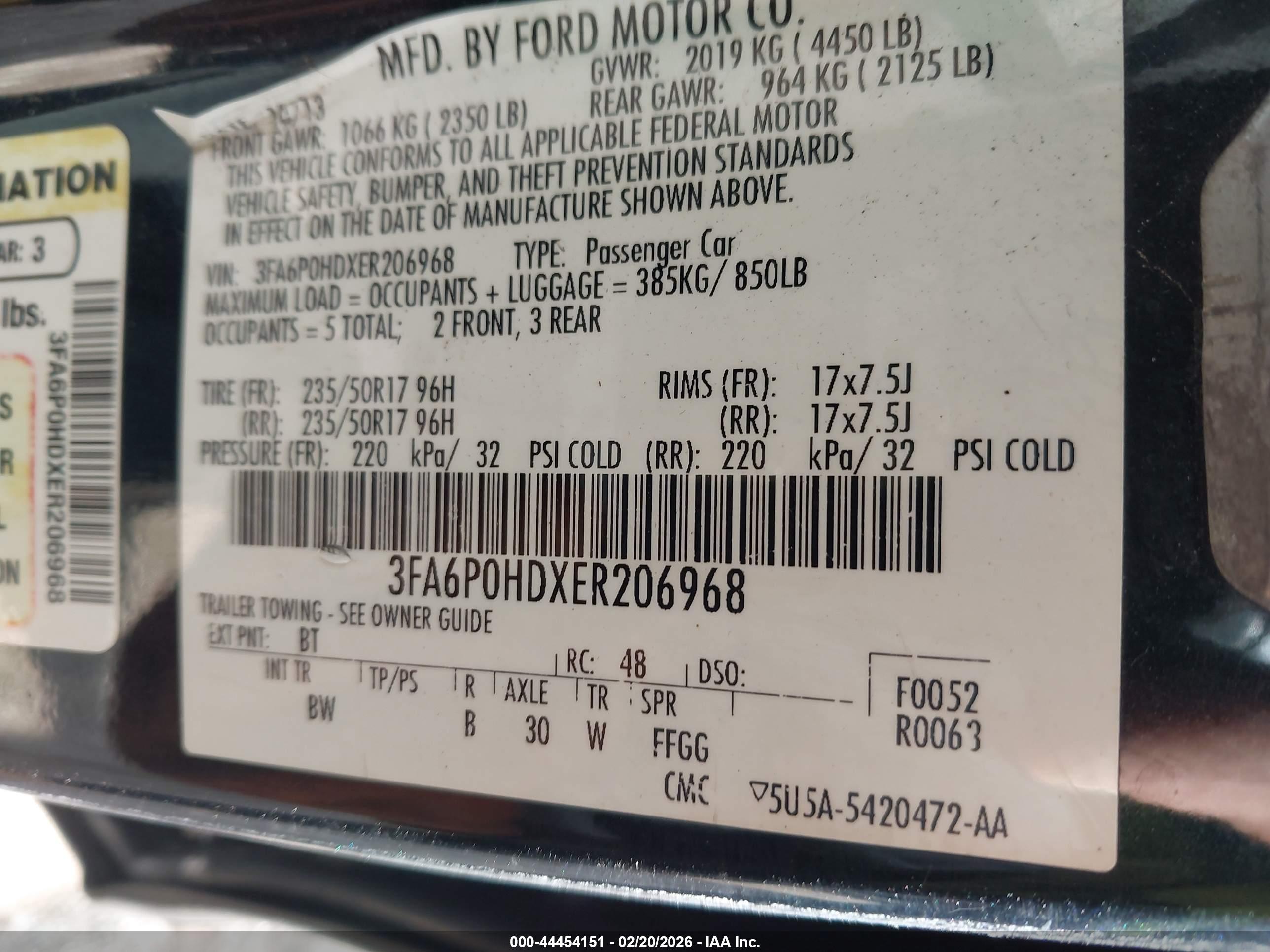 FORD FUSION image 9