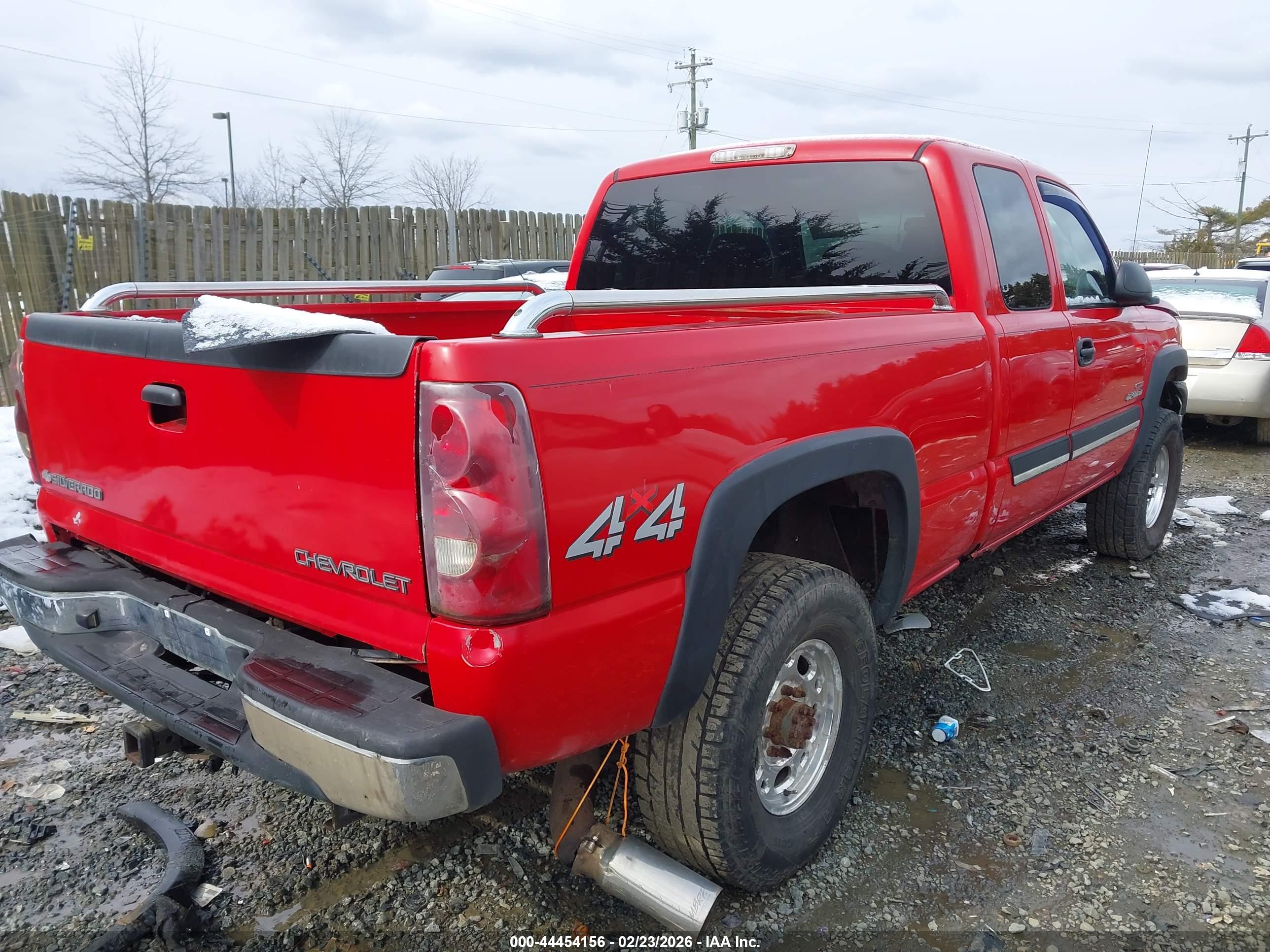 CHEVROLET SILVERADO image 4