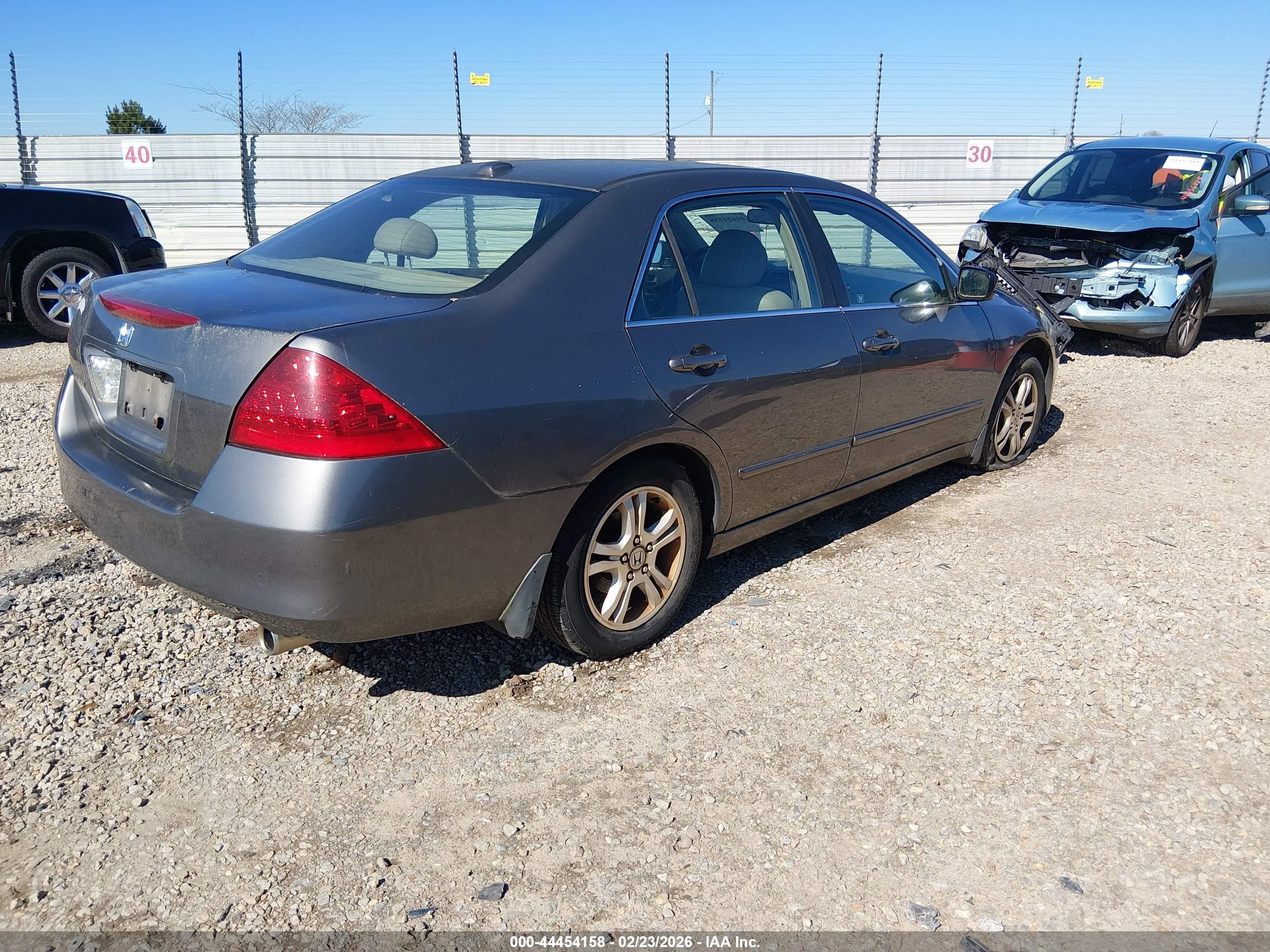HONDA ACCORD image 4