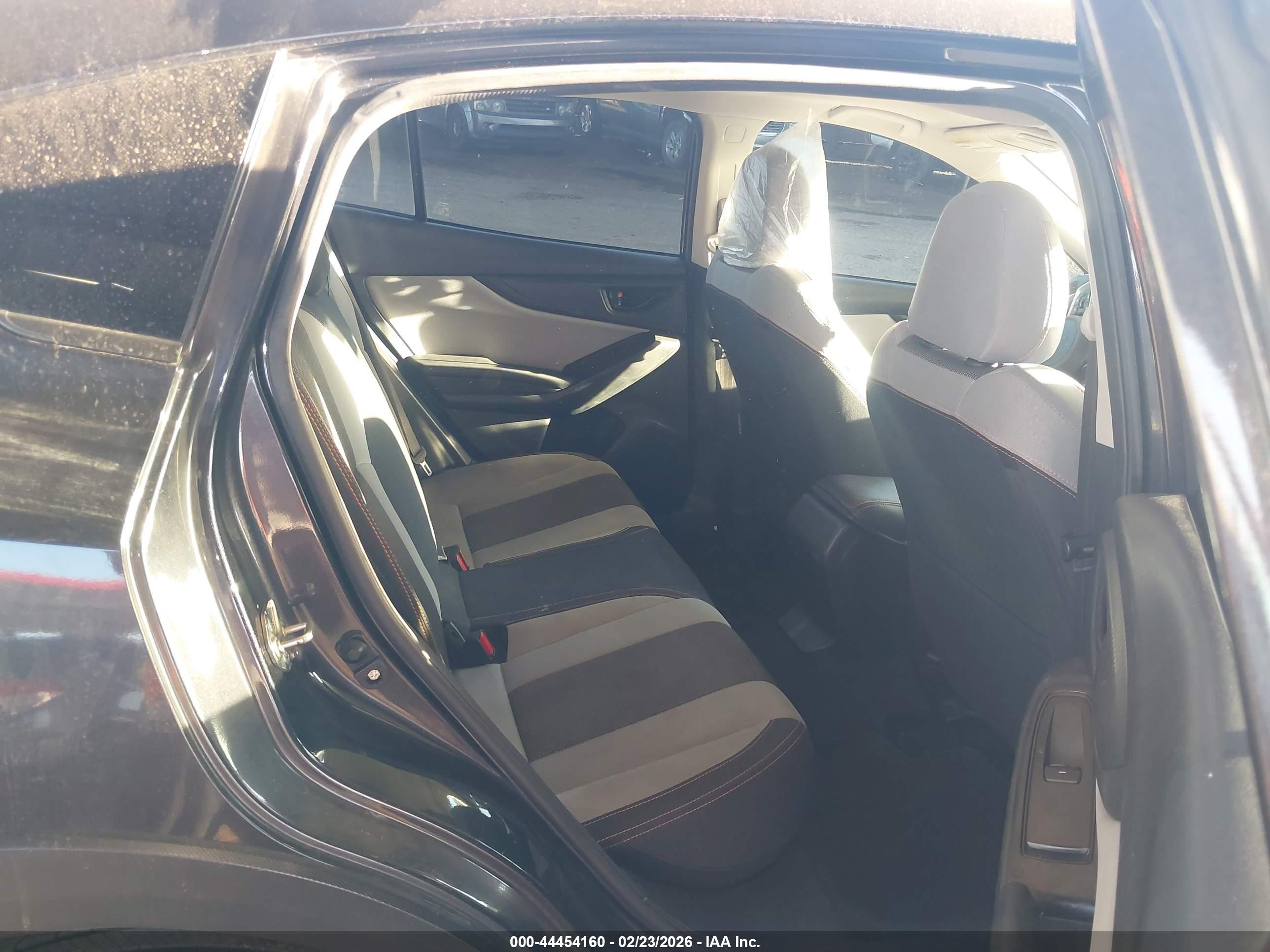 SUBARU CROSSTREK image 8
