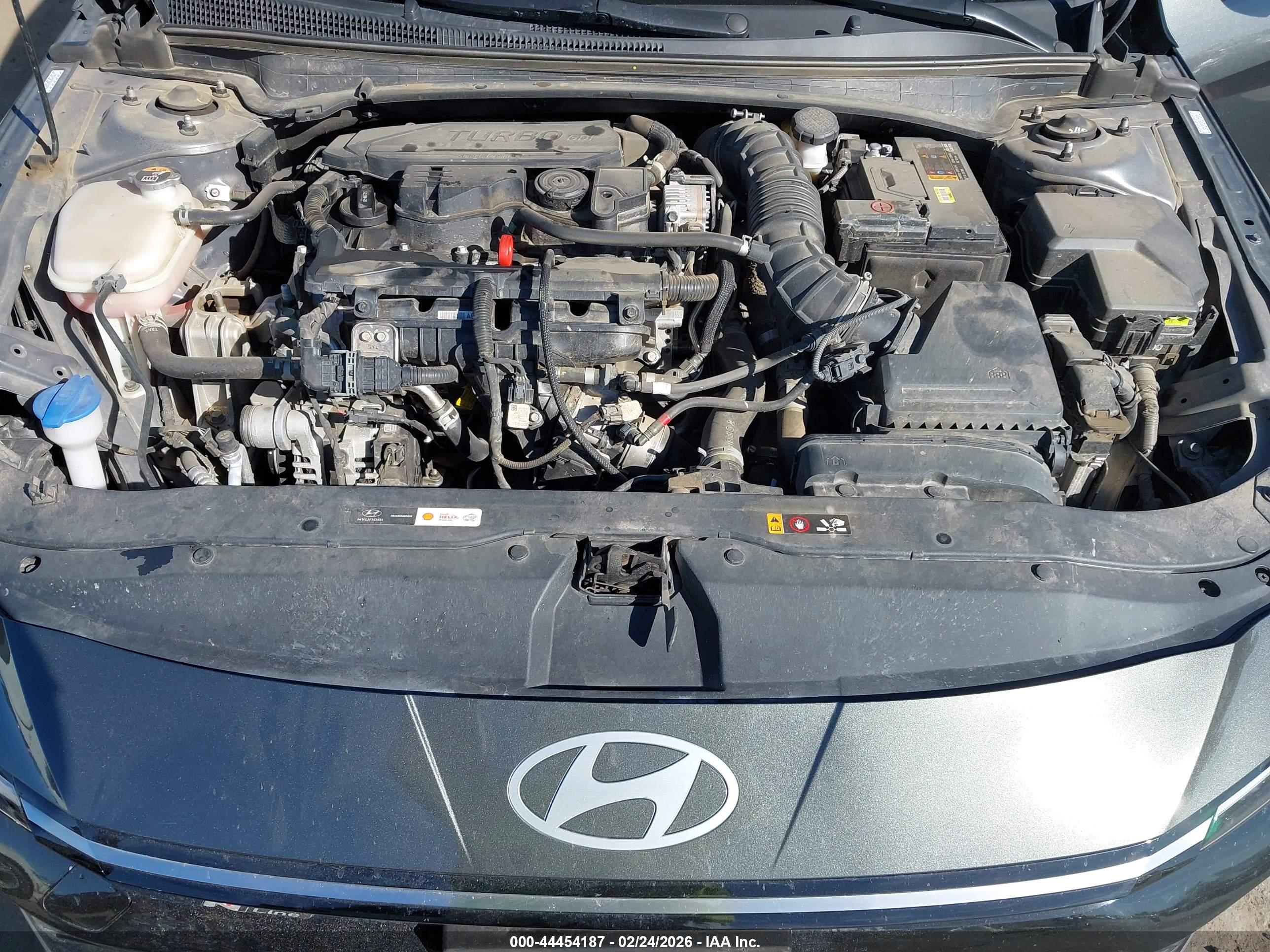 HYUNDAI ELANTRA image 10