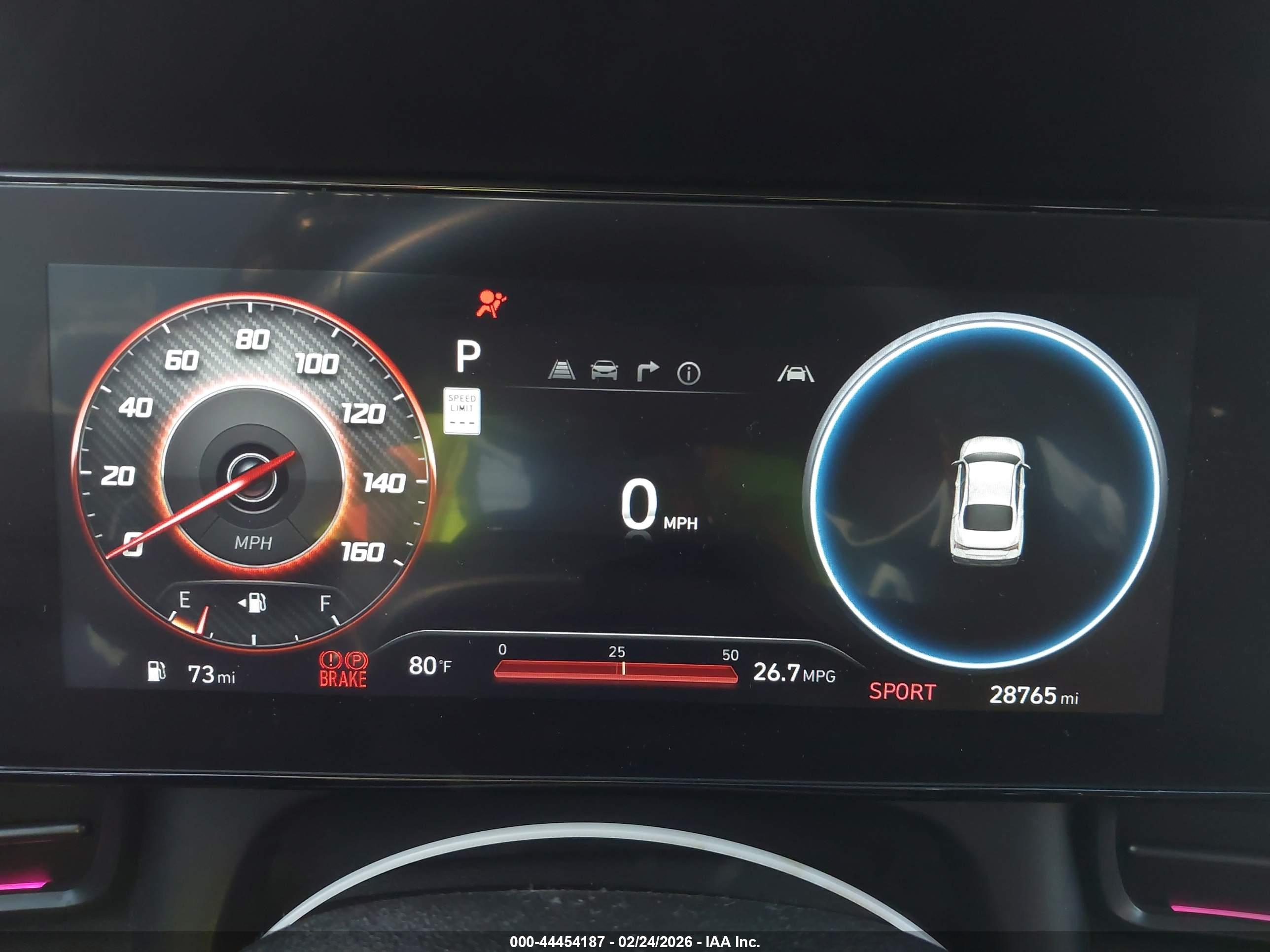 HYUNDAI ELANTRA image 7