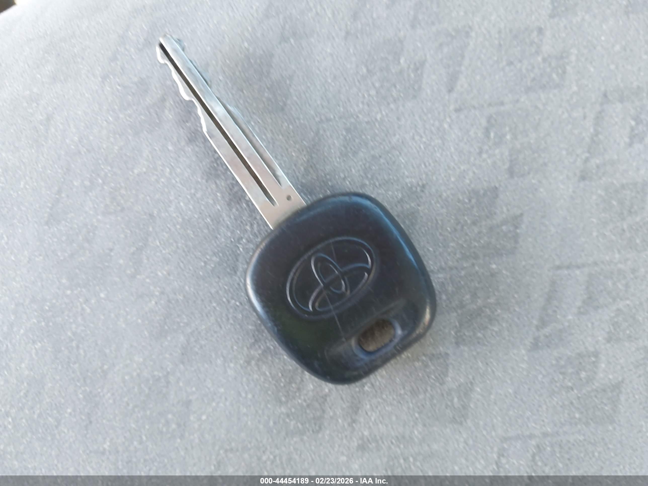 TOYOTA COROLLA image 11