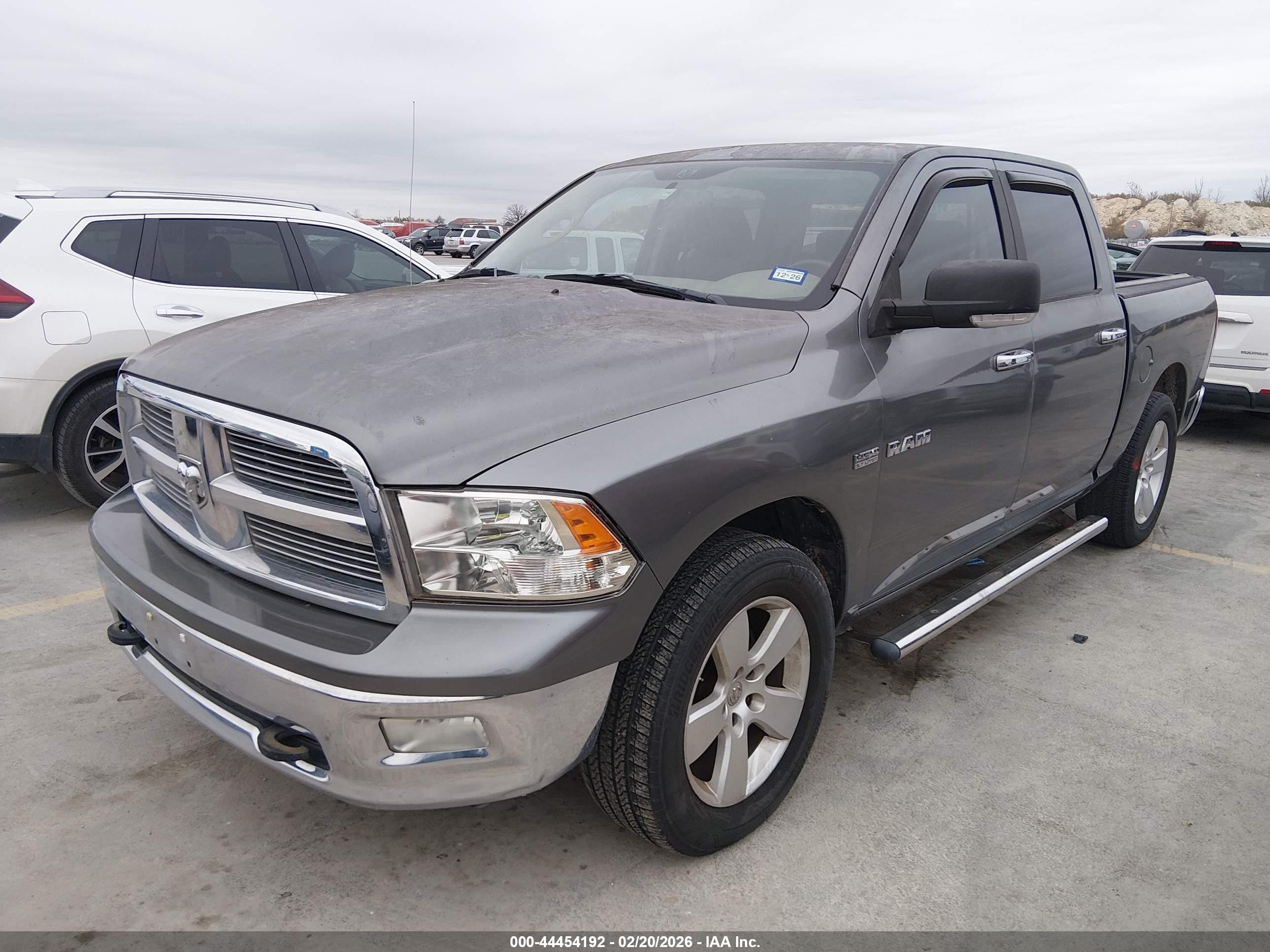 DODGE RAM image 2