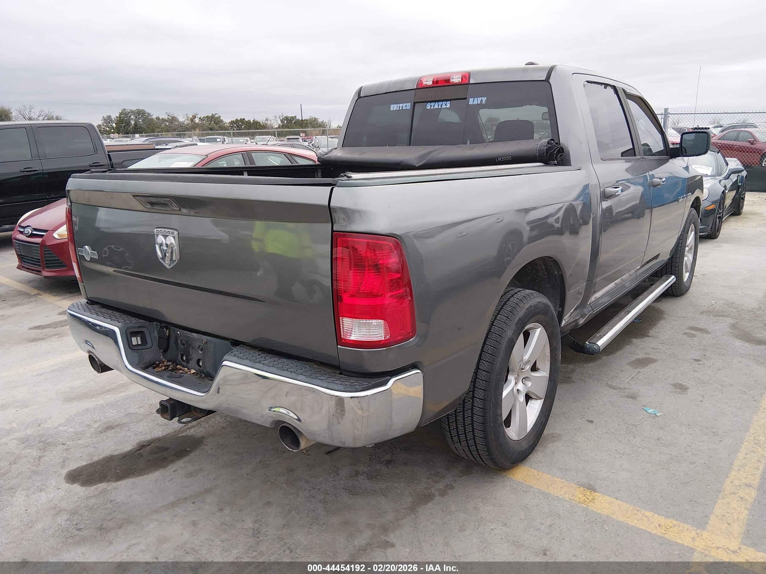 DODGE RAM image 4