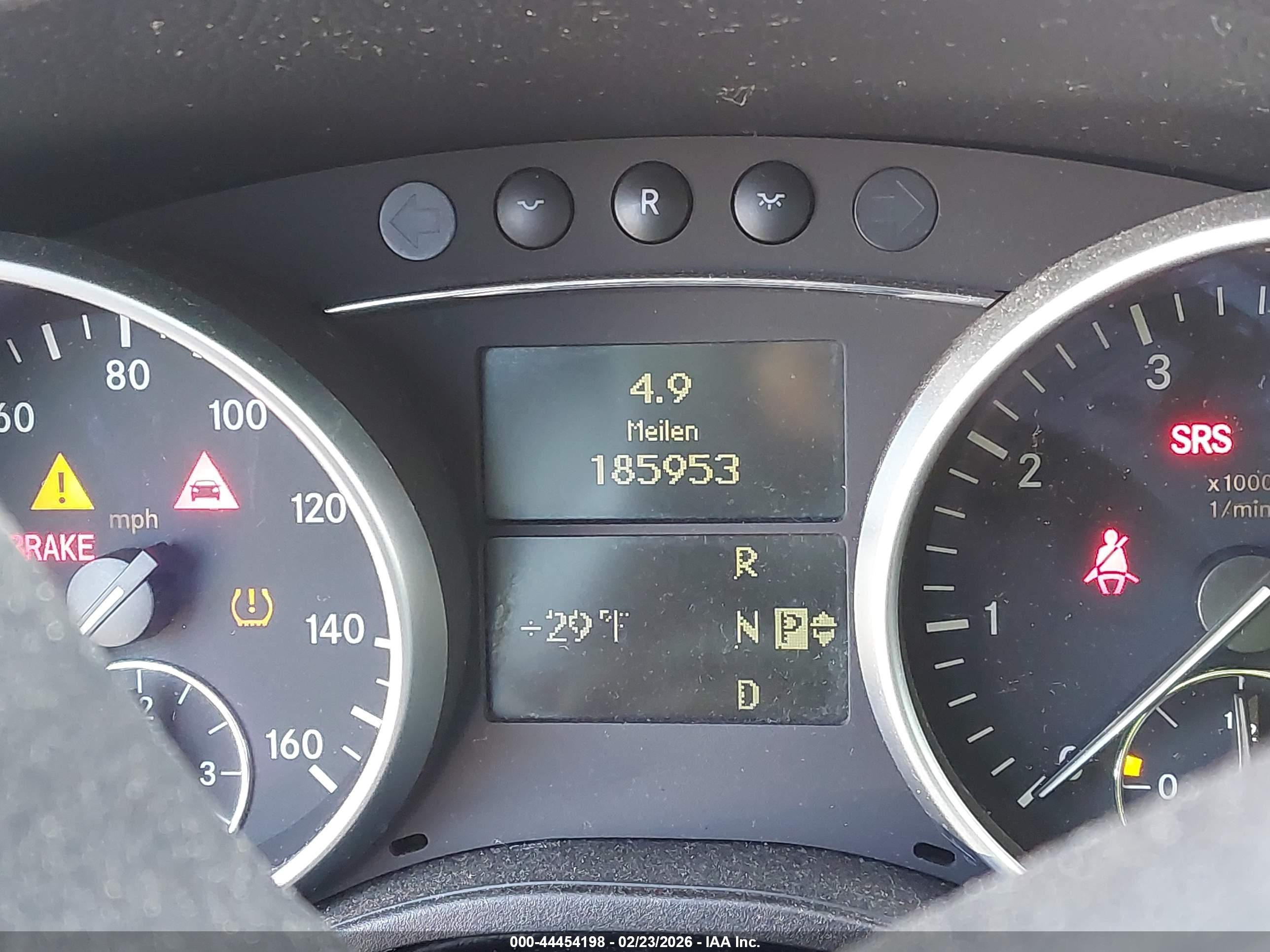 MERCEDES-BENZ GL image 7