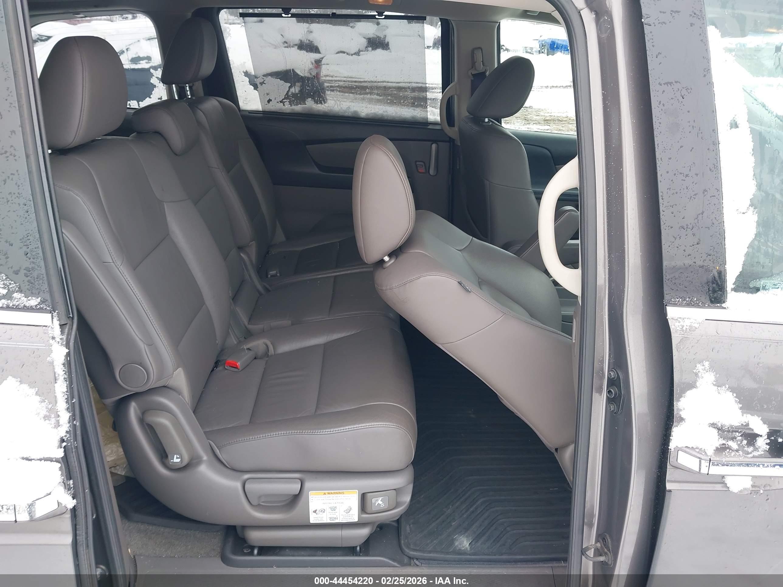 HONDA ODYSSEY image 8