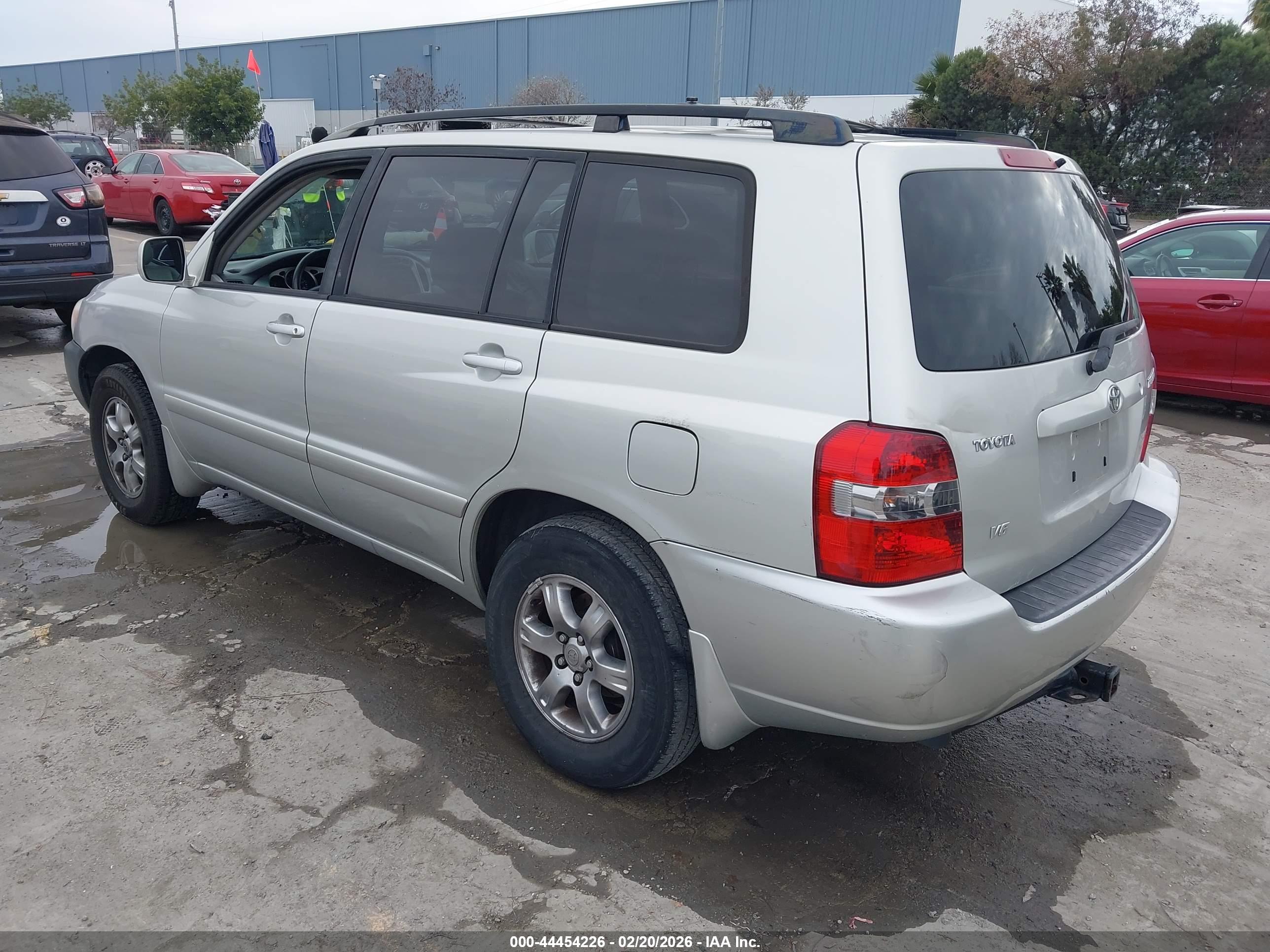 TOYOTA HIGHLANDER image 3