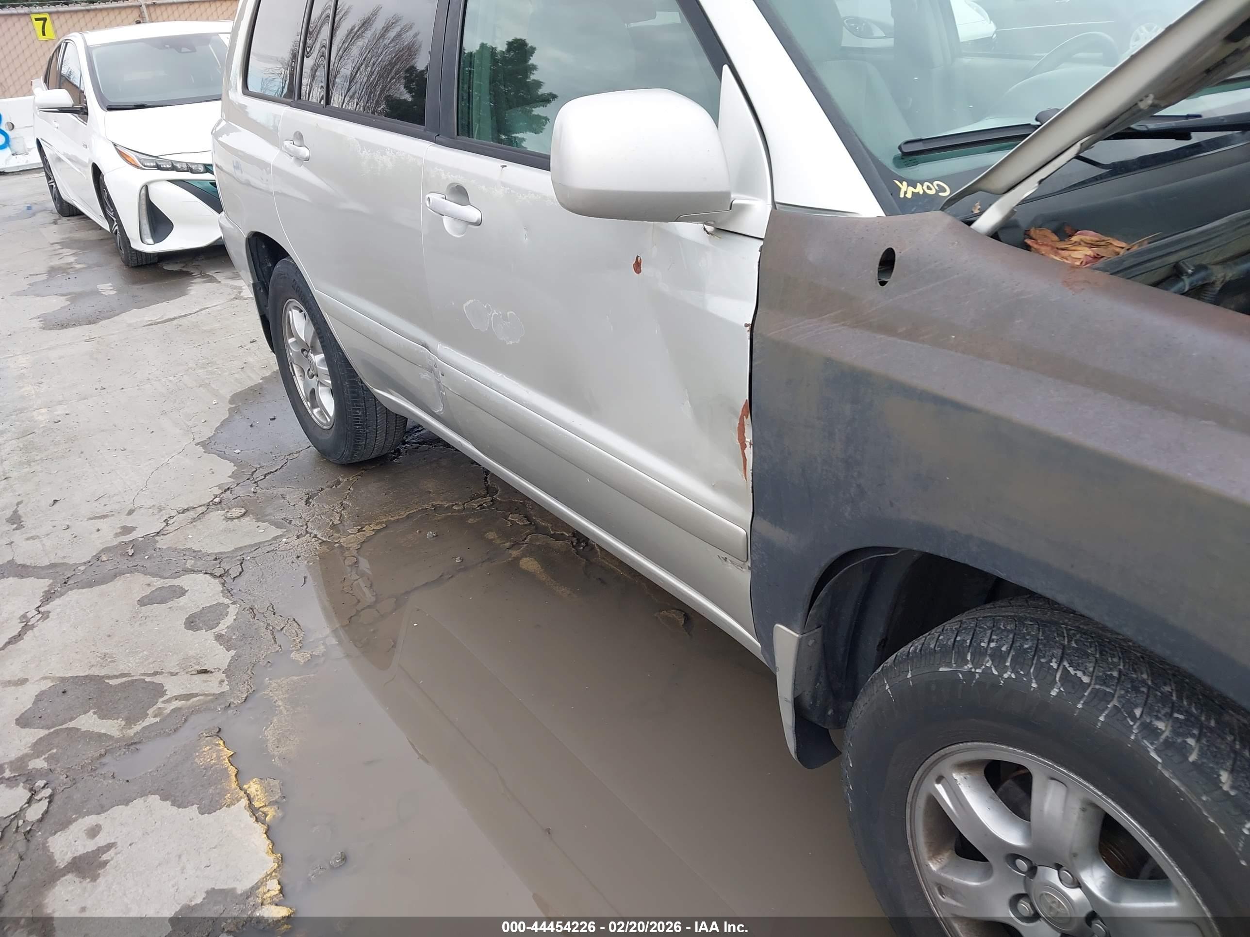 TOYOTA HIGHLANDER image 6