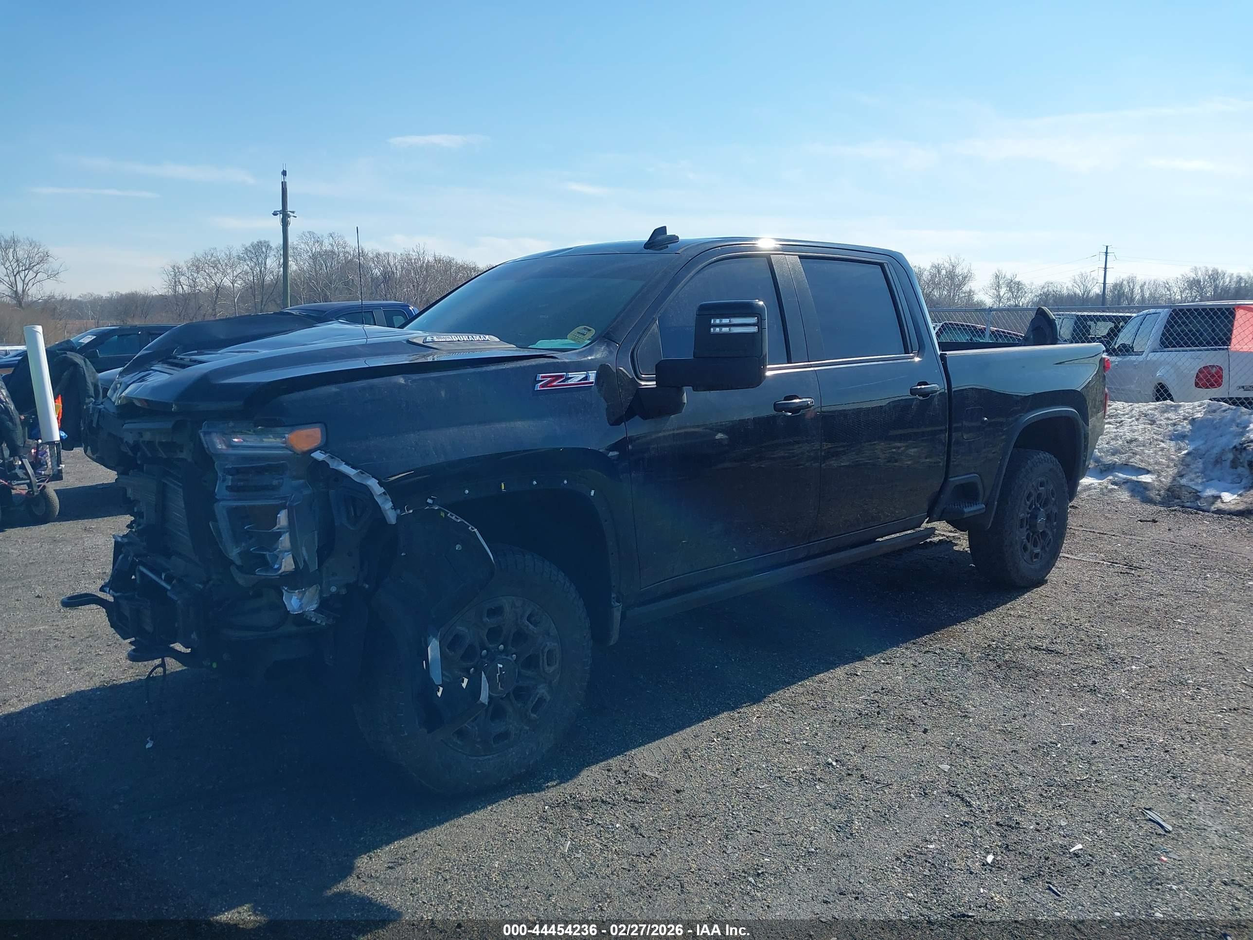 CHEVROLET SILVERADO image 2