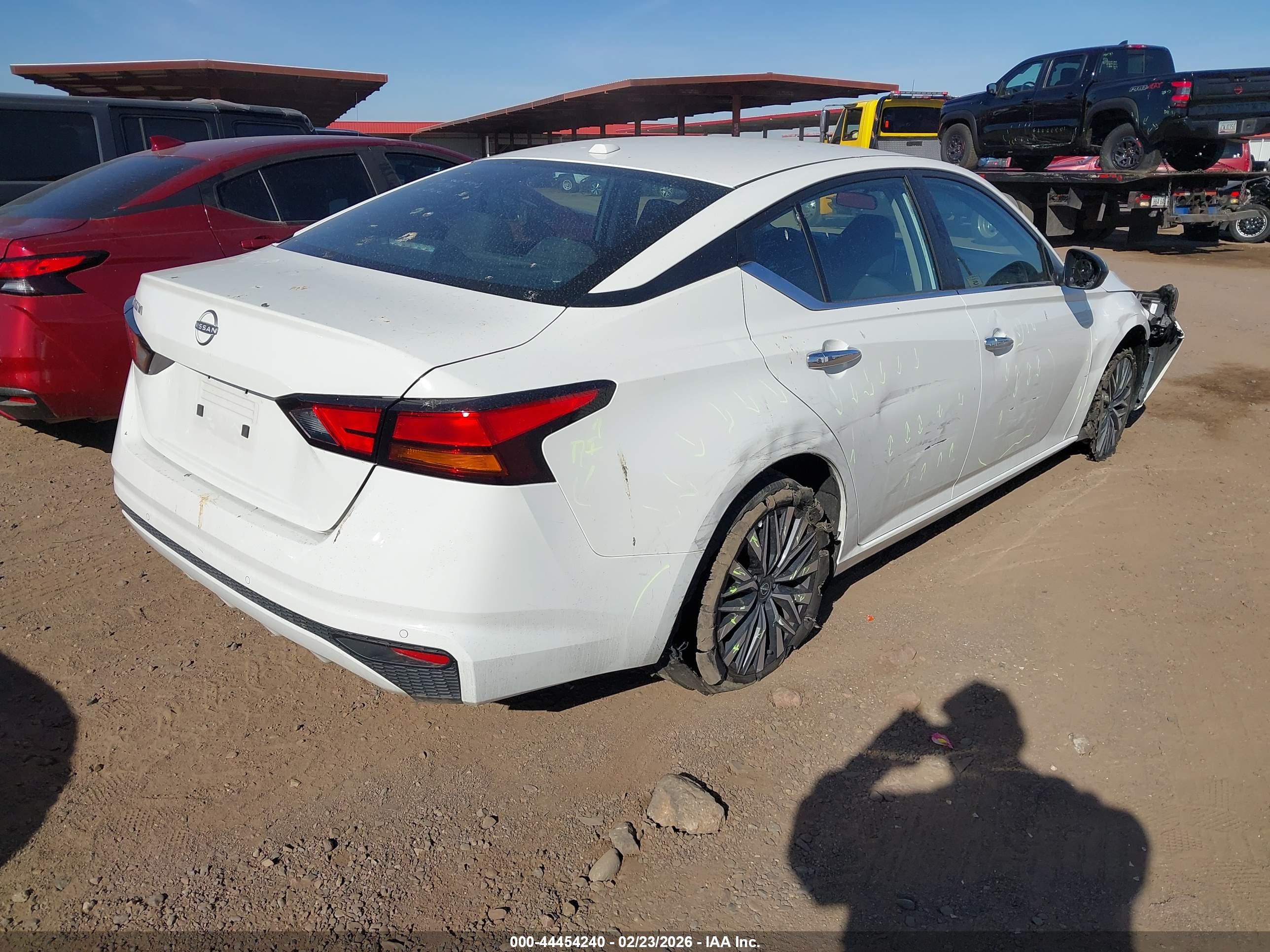 NISSAN ALTIMA image 4