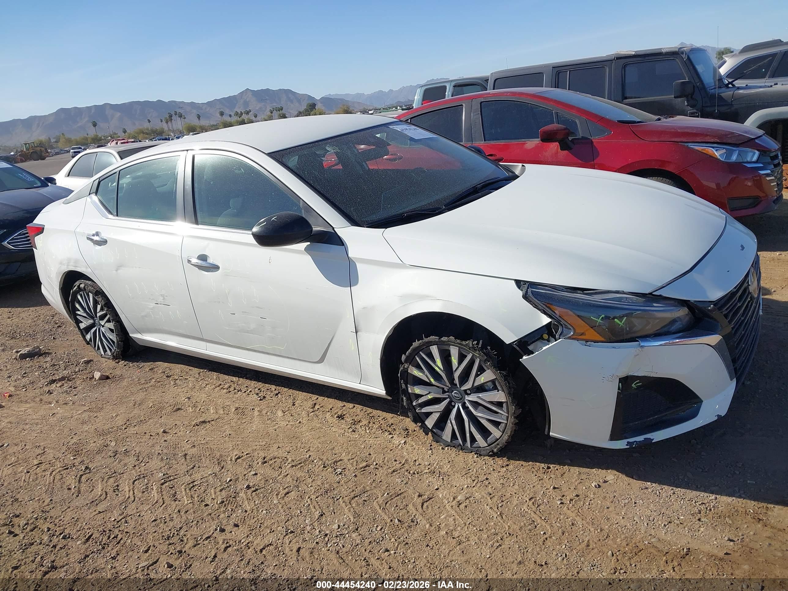 NISSAN ALTIMA image 6