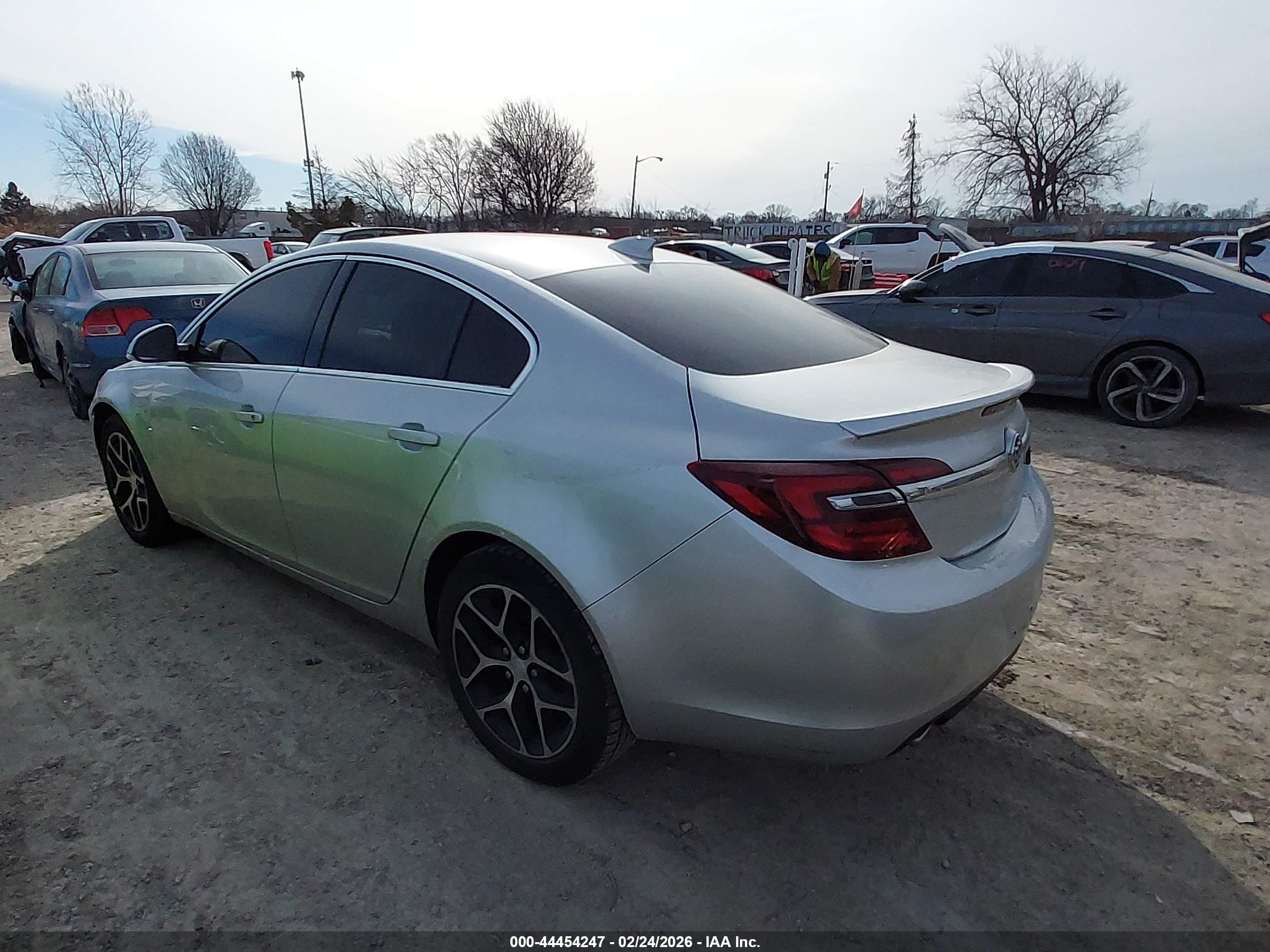 BUICK REGAL image 3