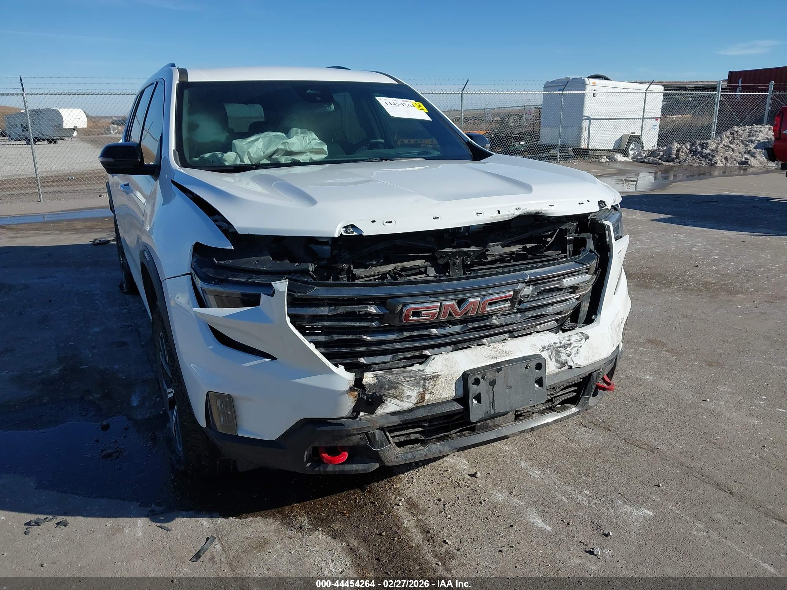 GMC ACADIA image 6
