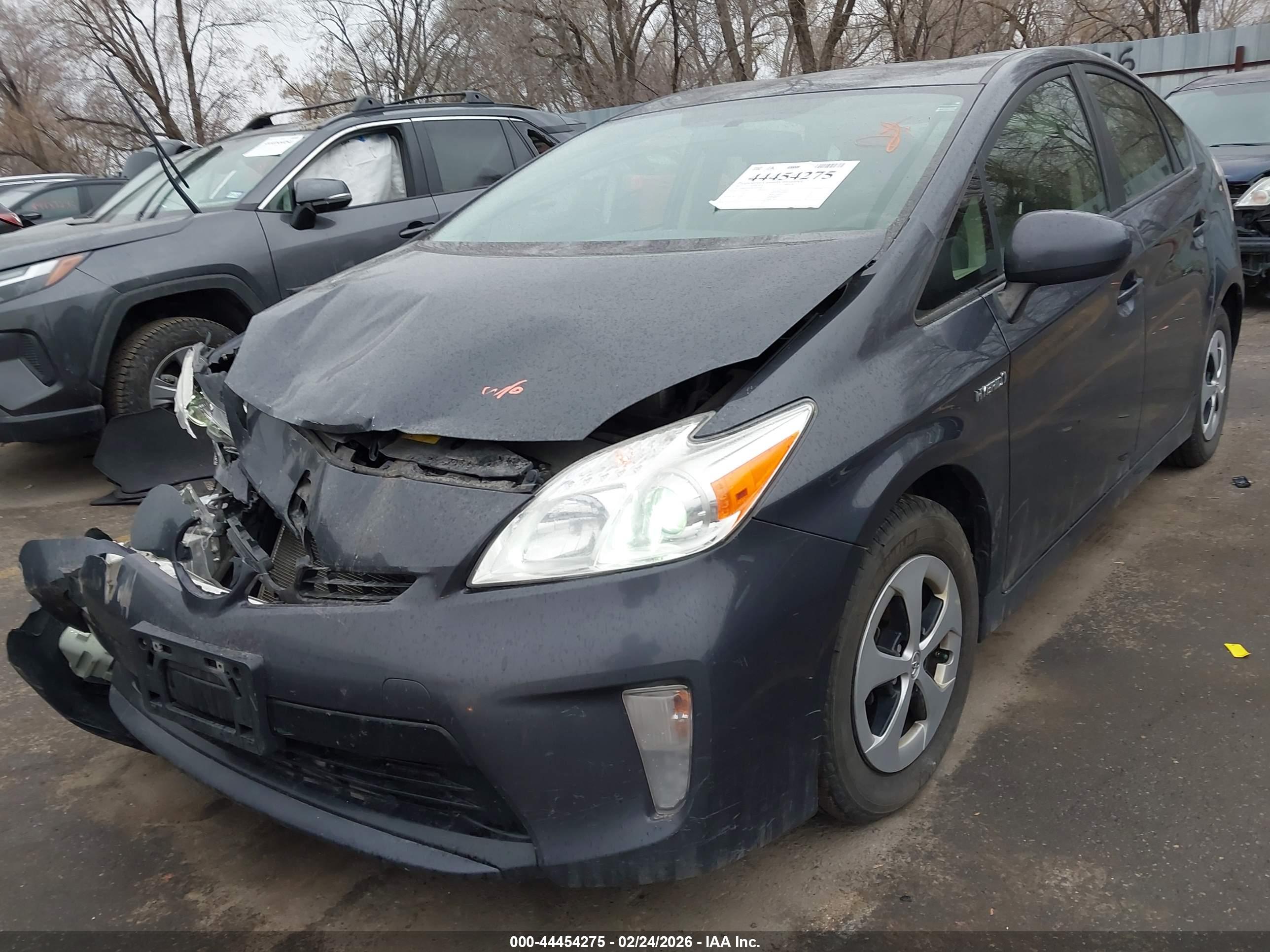 TOYOTA PRIUS image 6