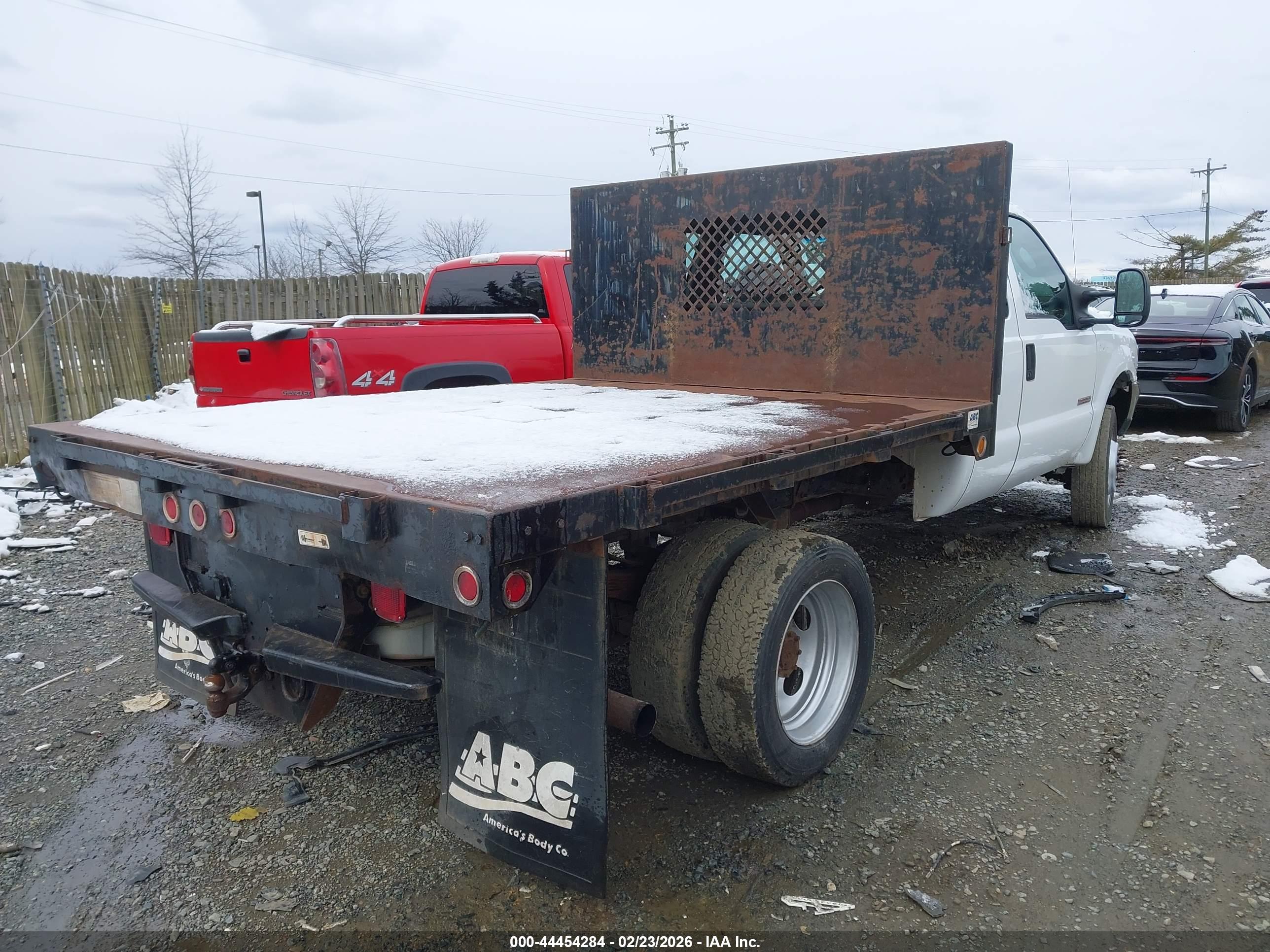 FORD F-550 image 4