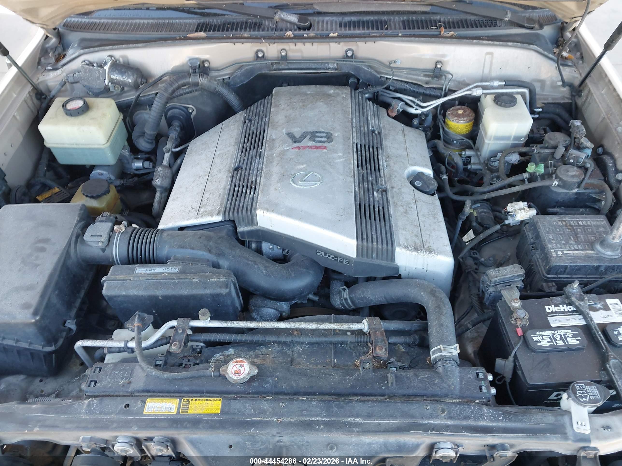 LEXUS LX image 10
