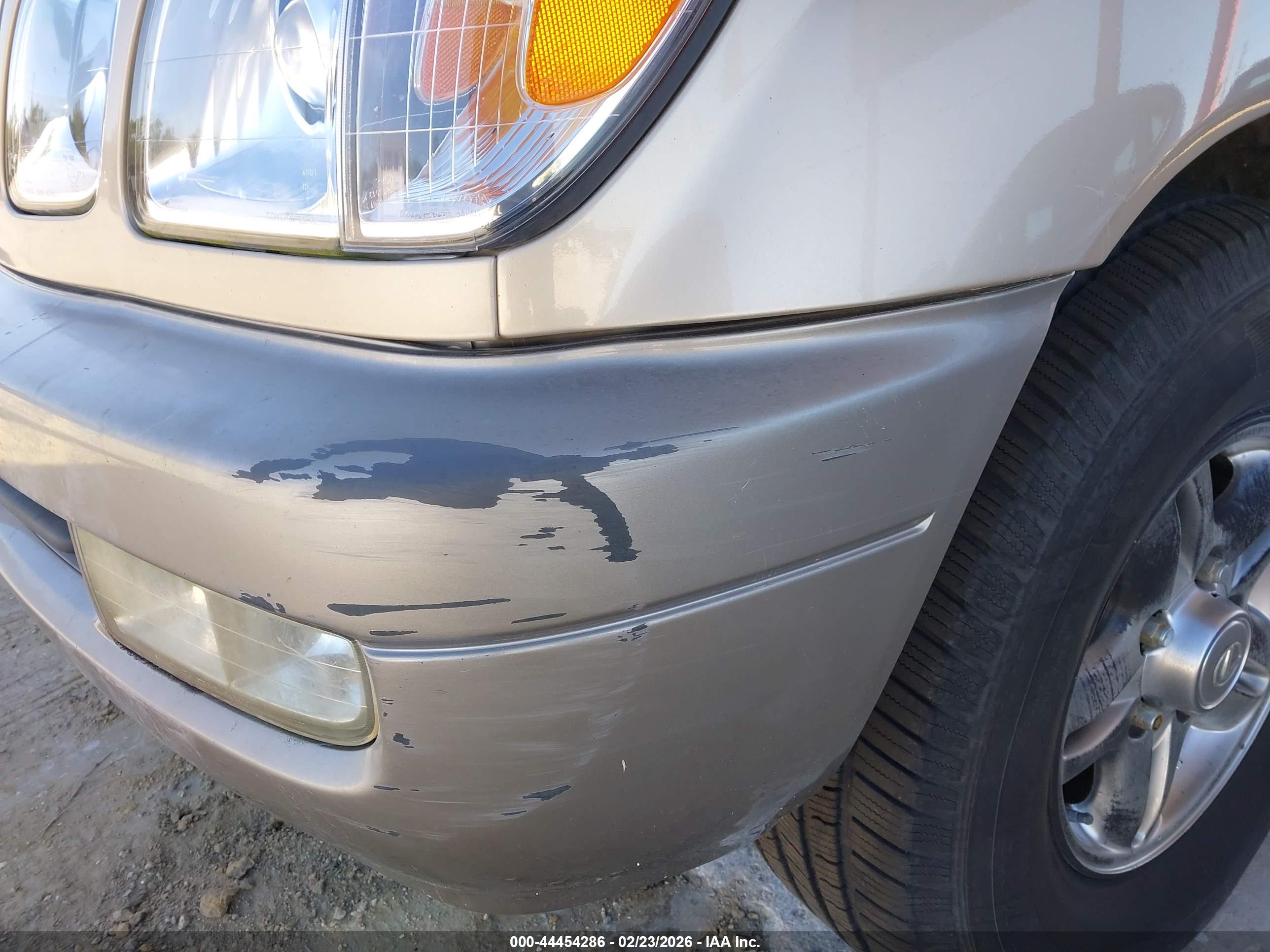 LEXUS LX image 6