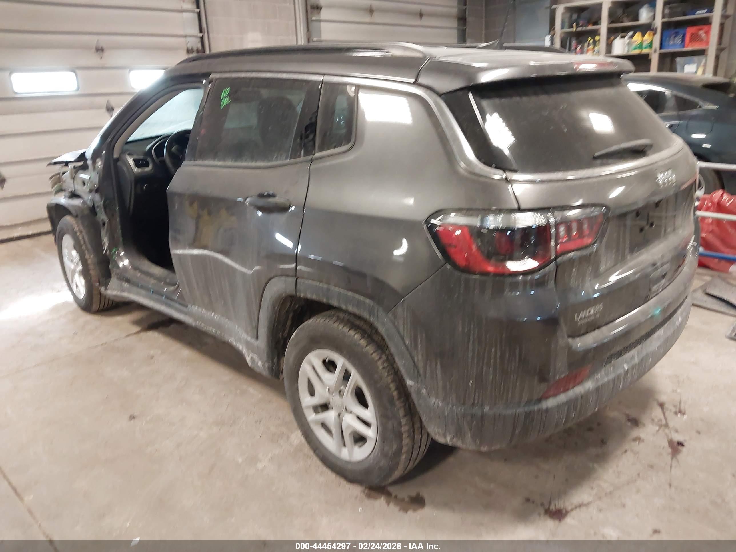 JEEP COMPASS image 3