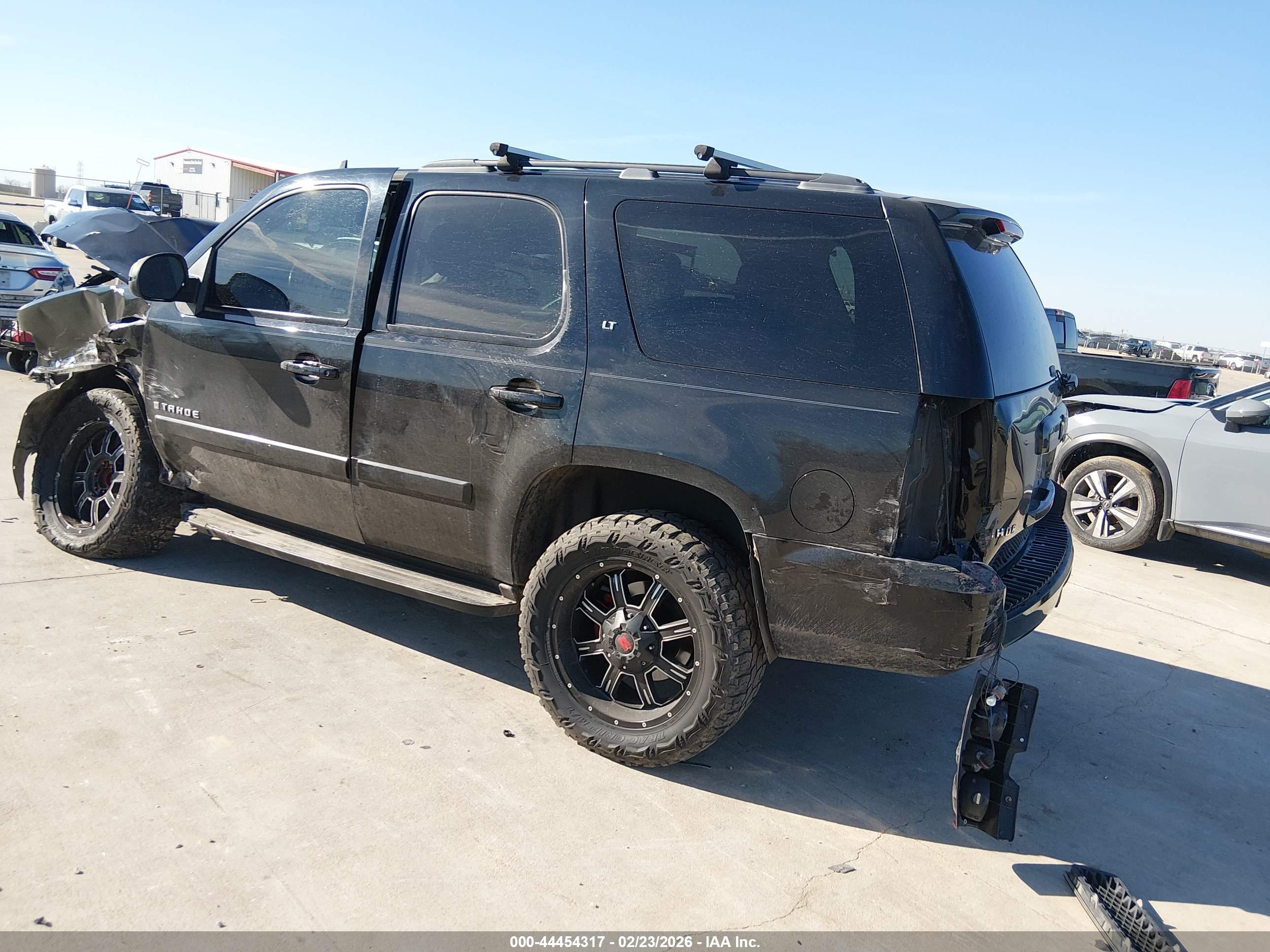 CHEVROLET TAHOE image 3