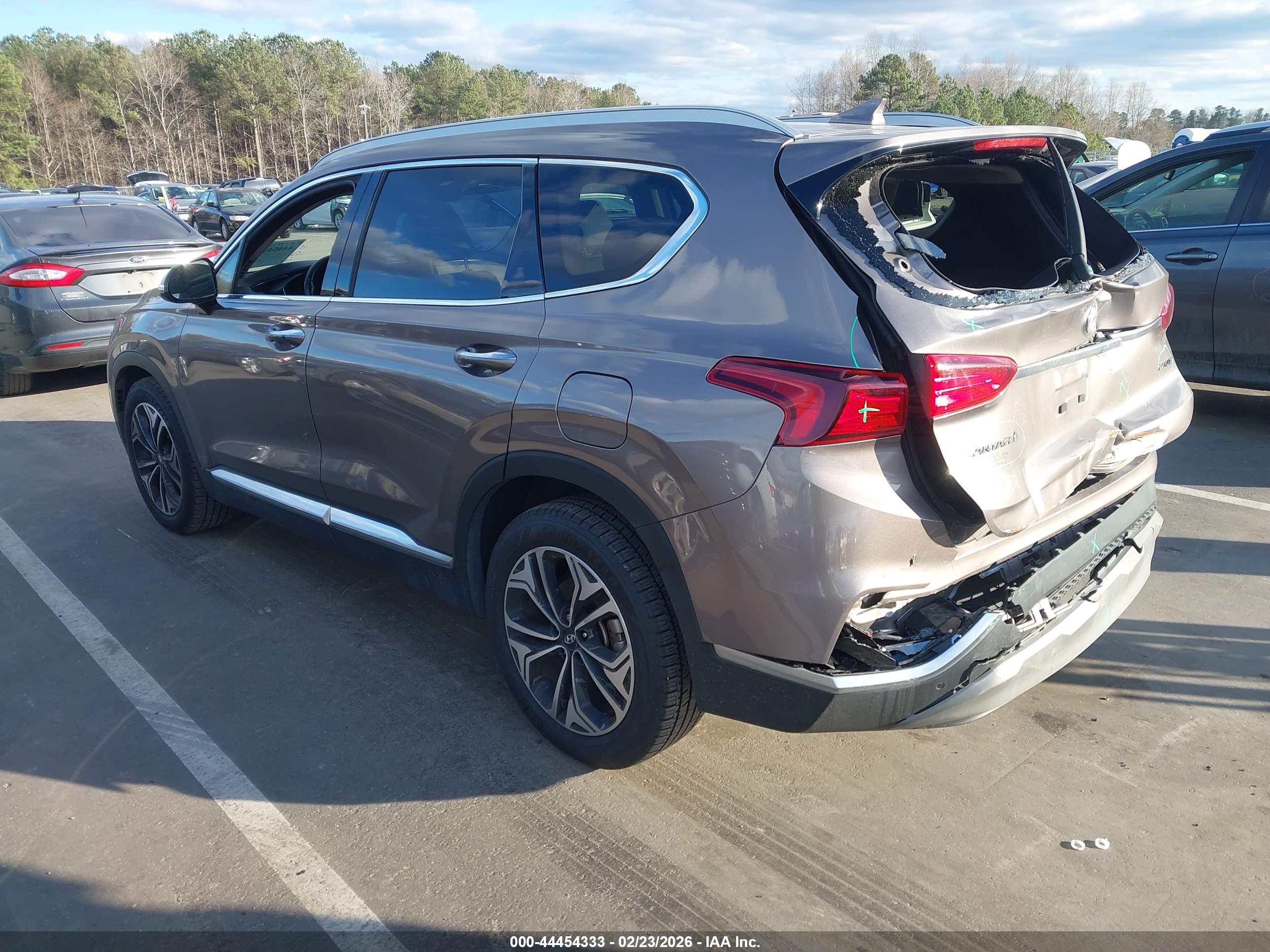 HYUNDAI SANTA image 3