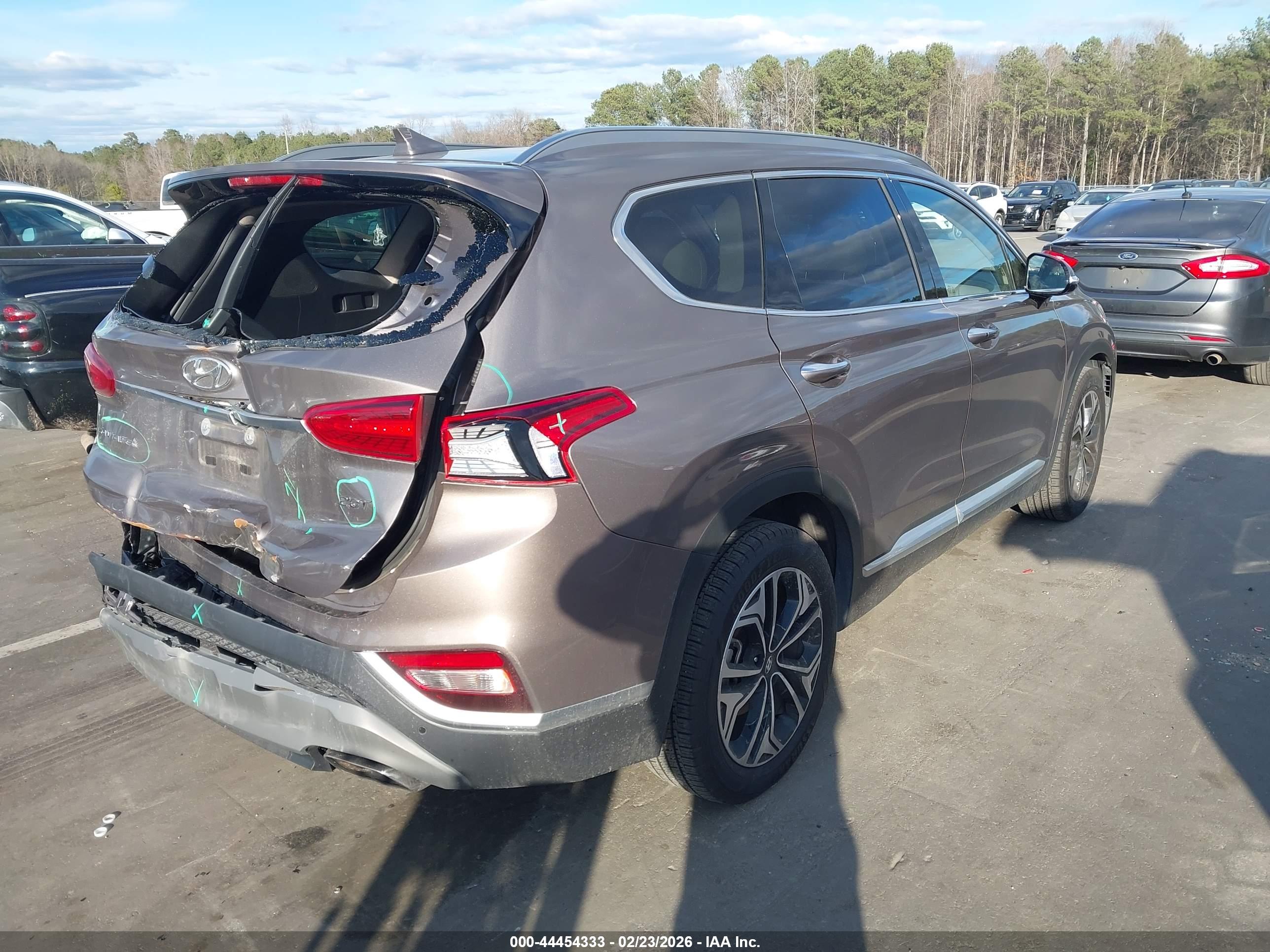 HYUNDAI SANTA image 4
