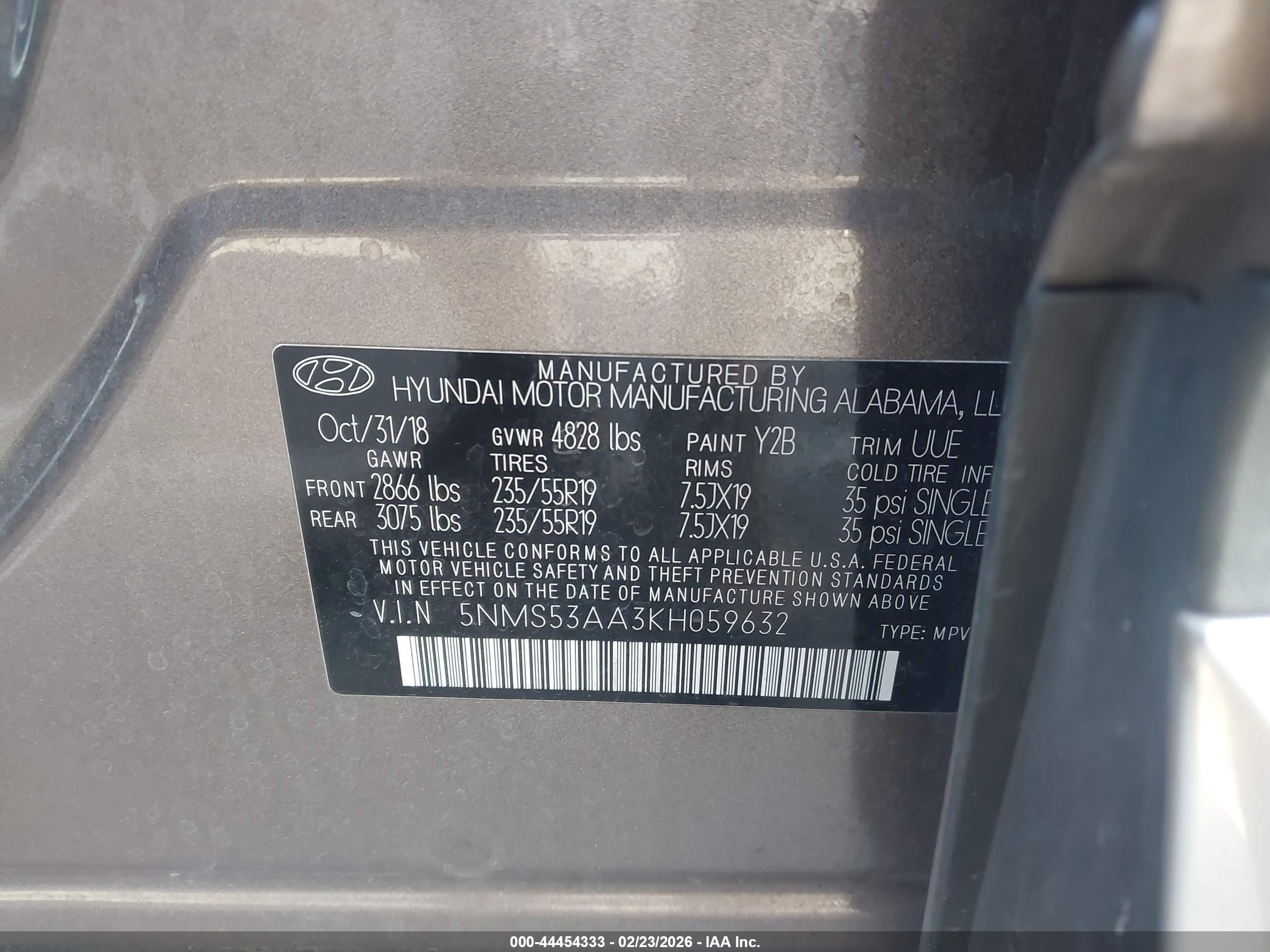 HYUNDAI SANTA image 9