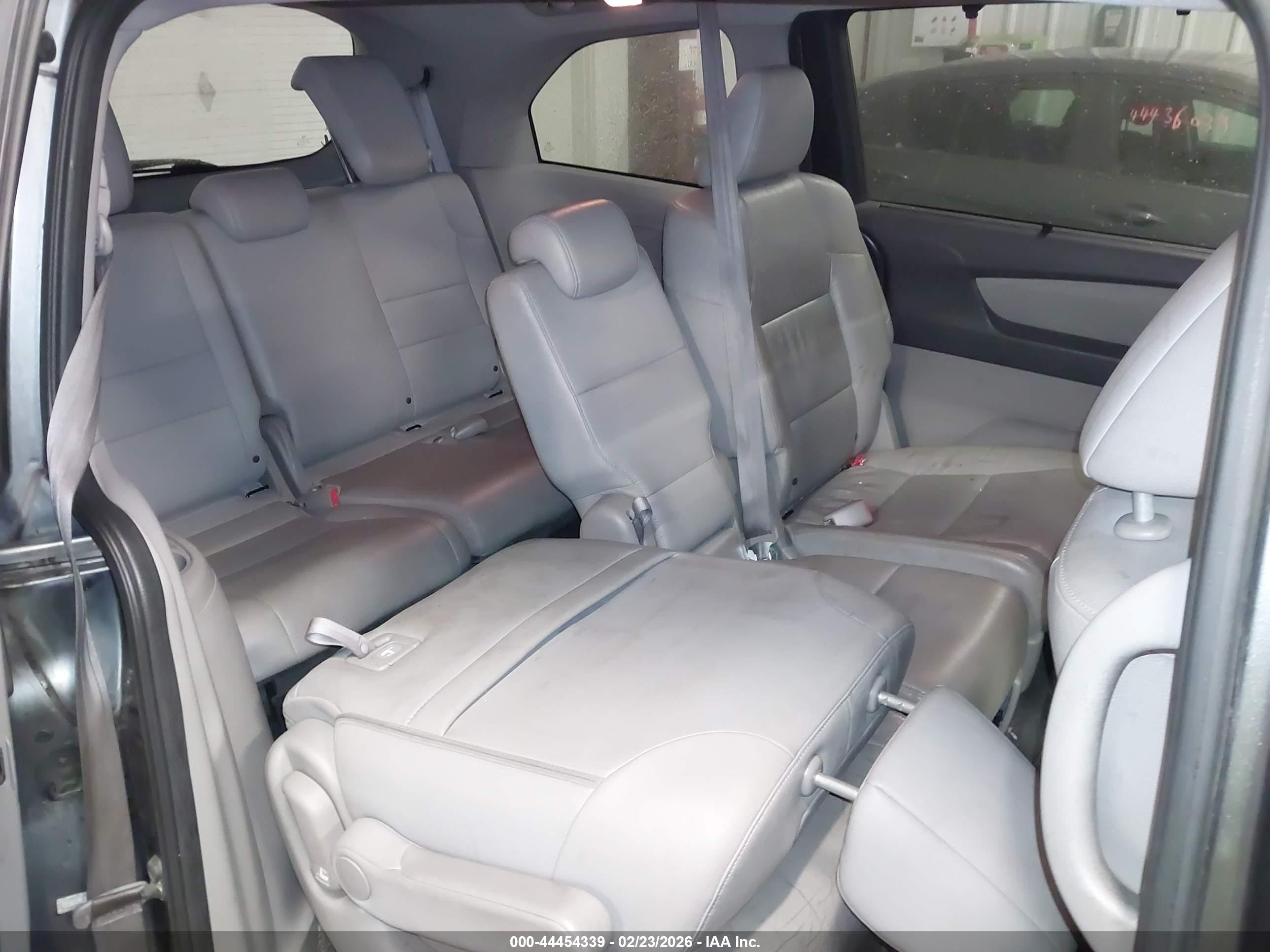 HONDA ODYSSEY image 8