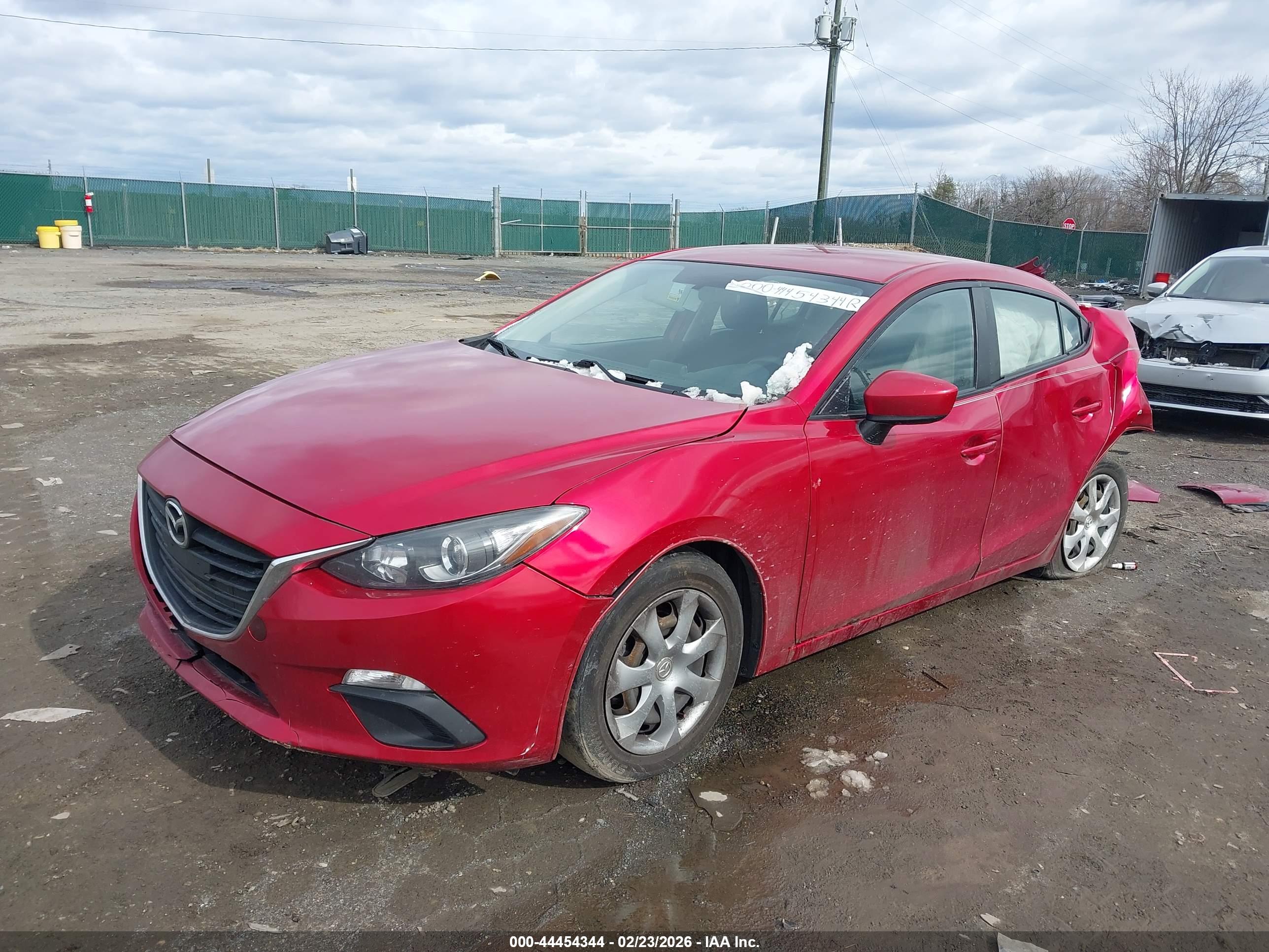 MAZDA MAZDA3 image 2