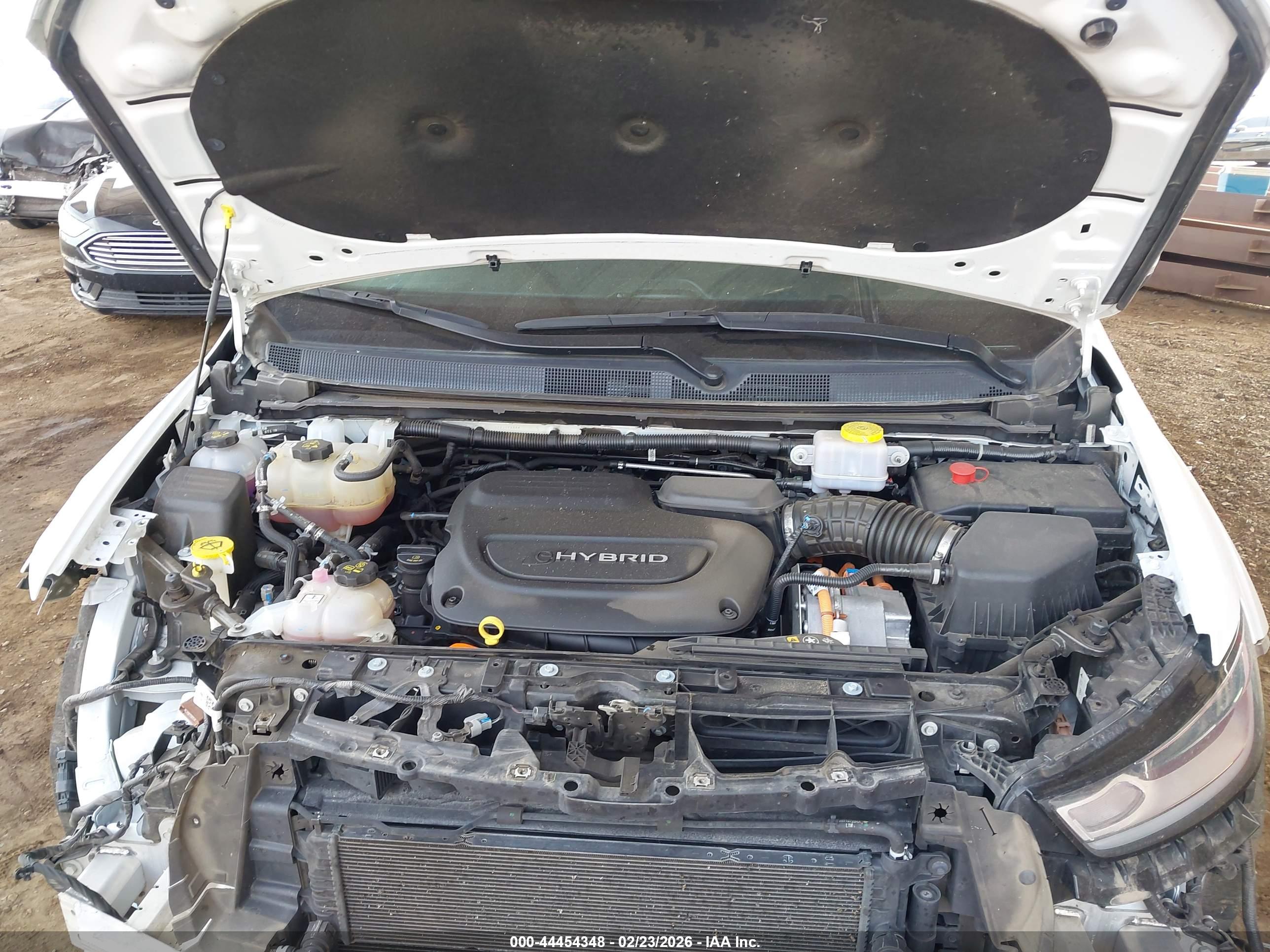 CHRYSLER PACIFICA image 10