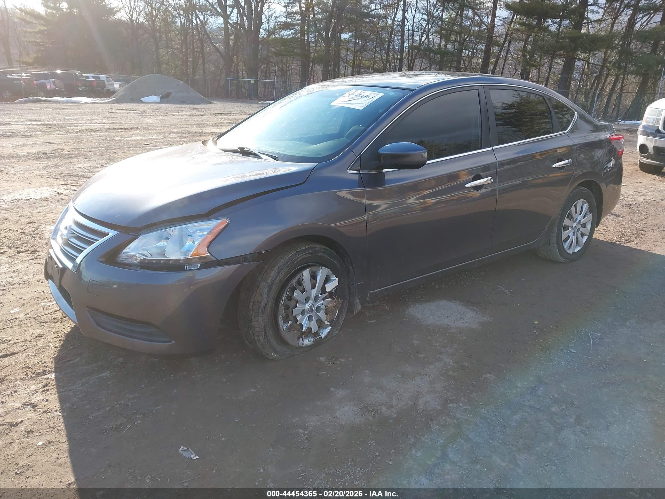 NISSAN SENTRA image 2