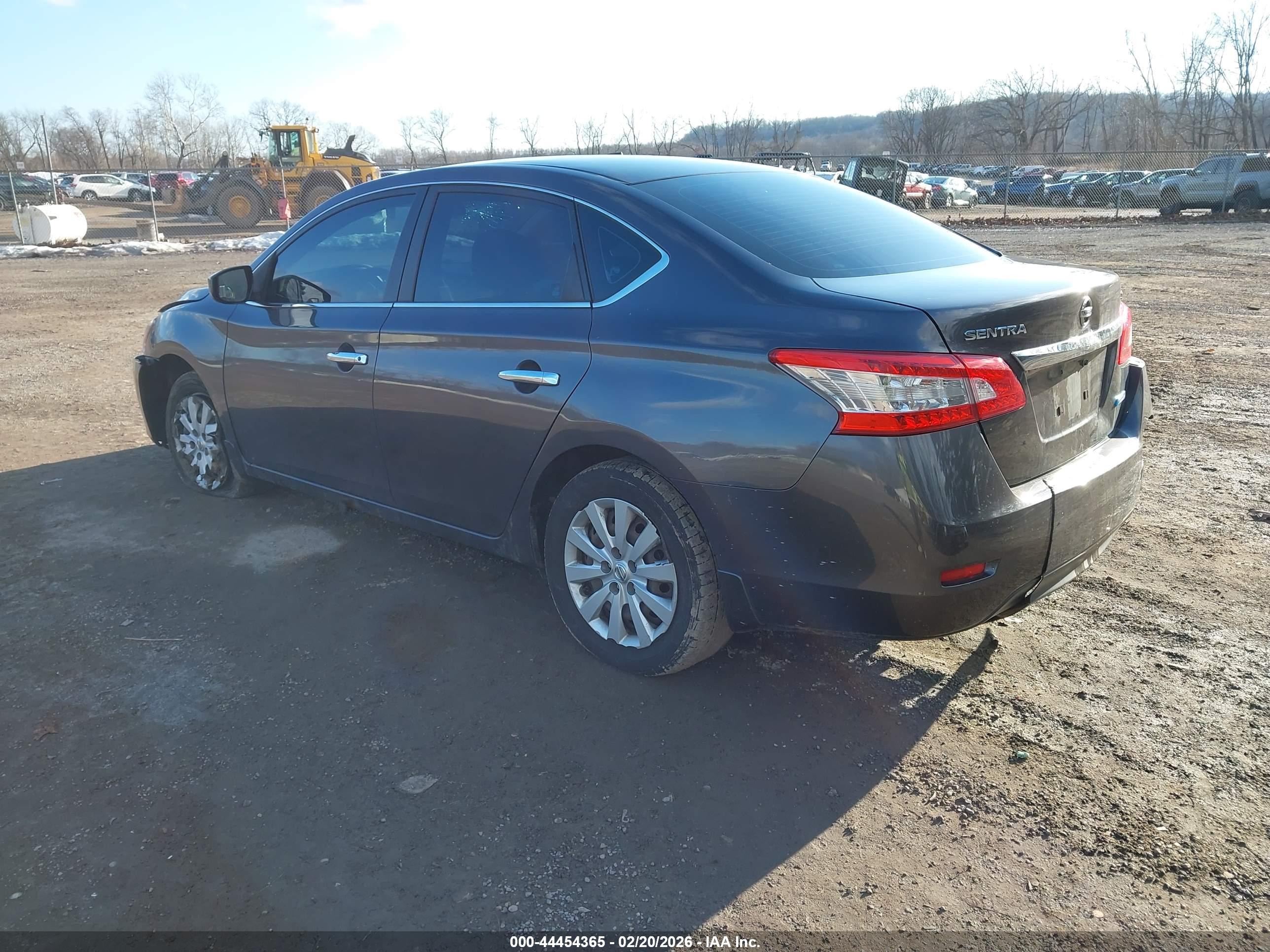 NISSAN SENTRA image 3