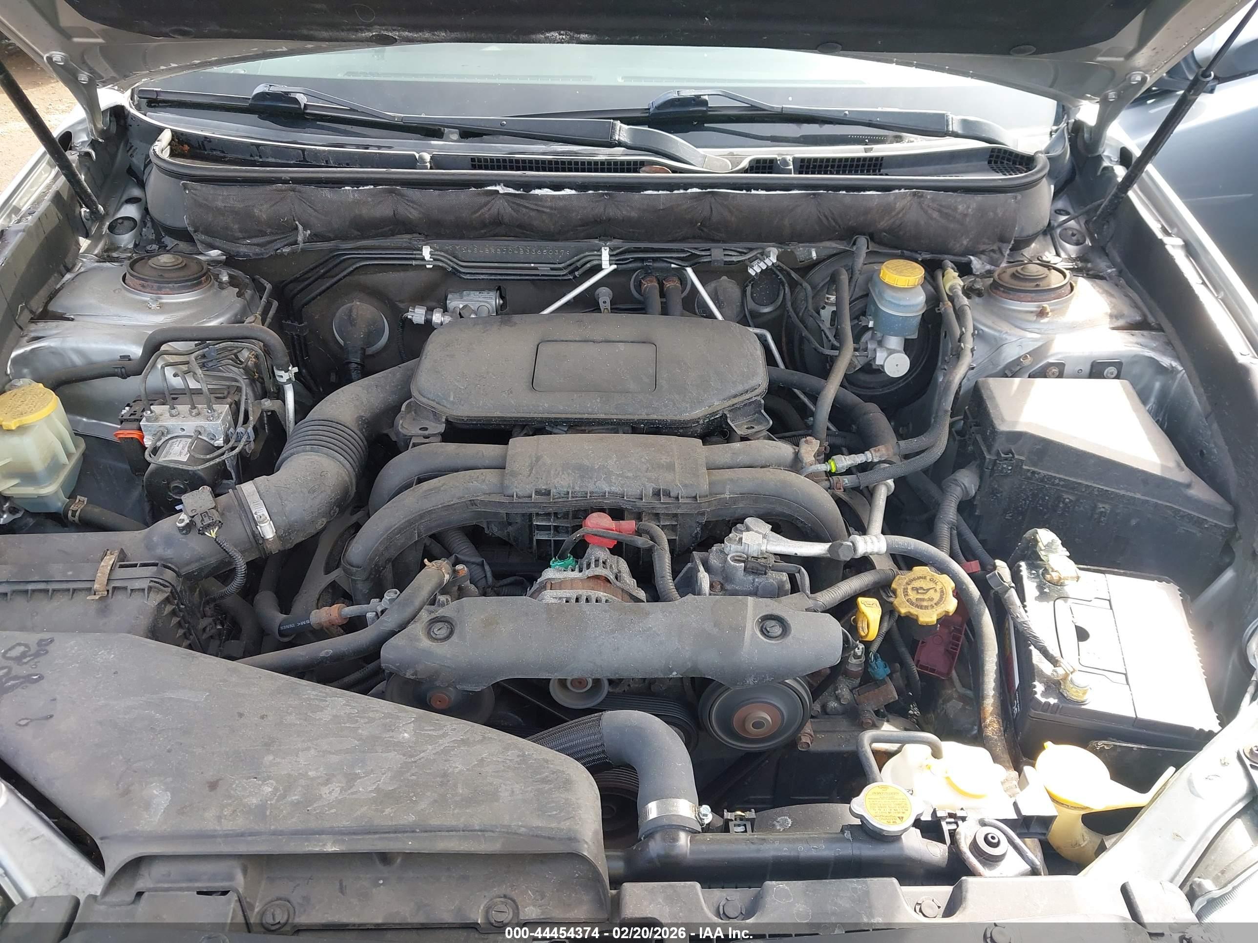 SUBARU OUTBACK image 10