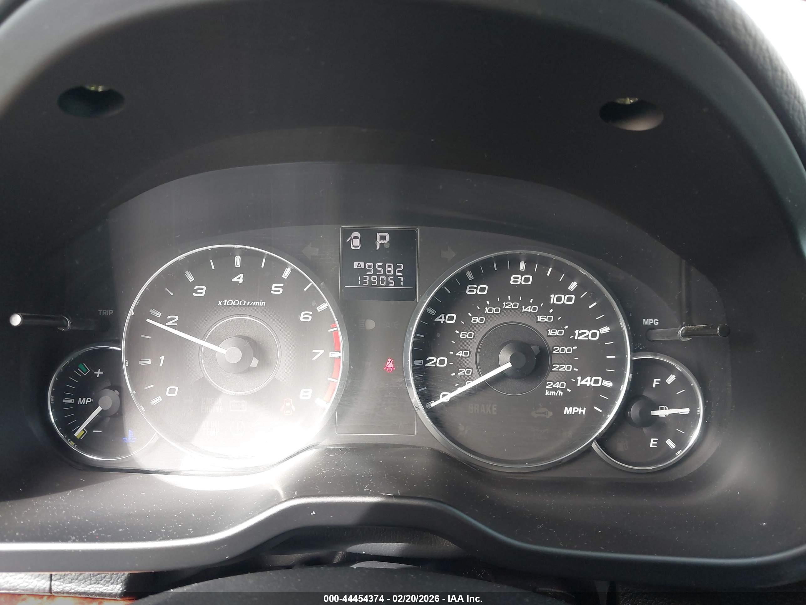 SUBARU OUTBACK image 7