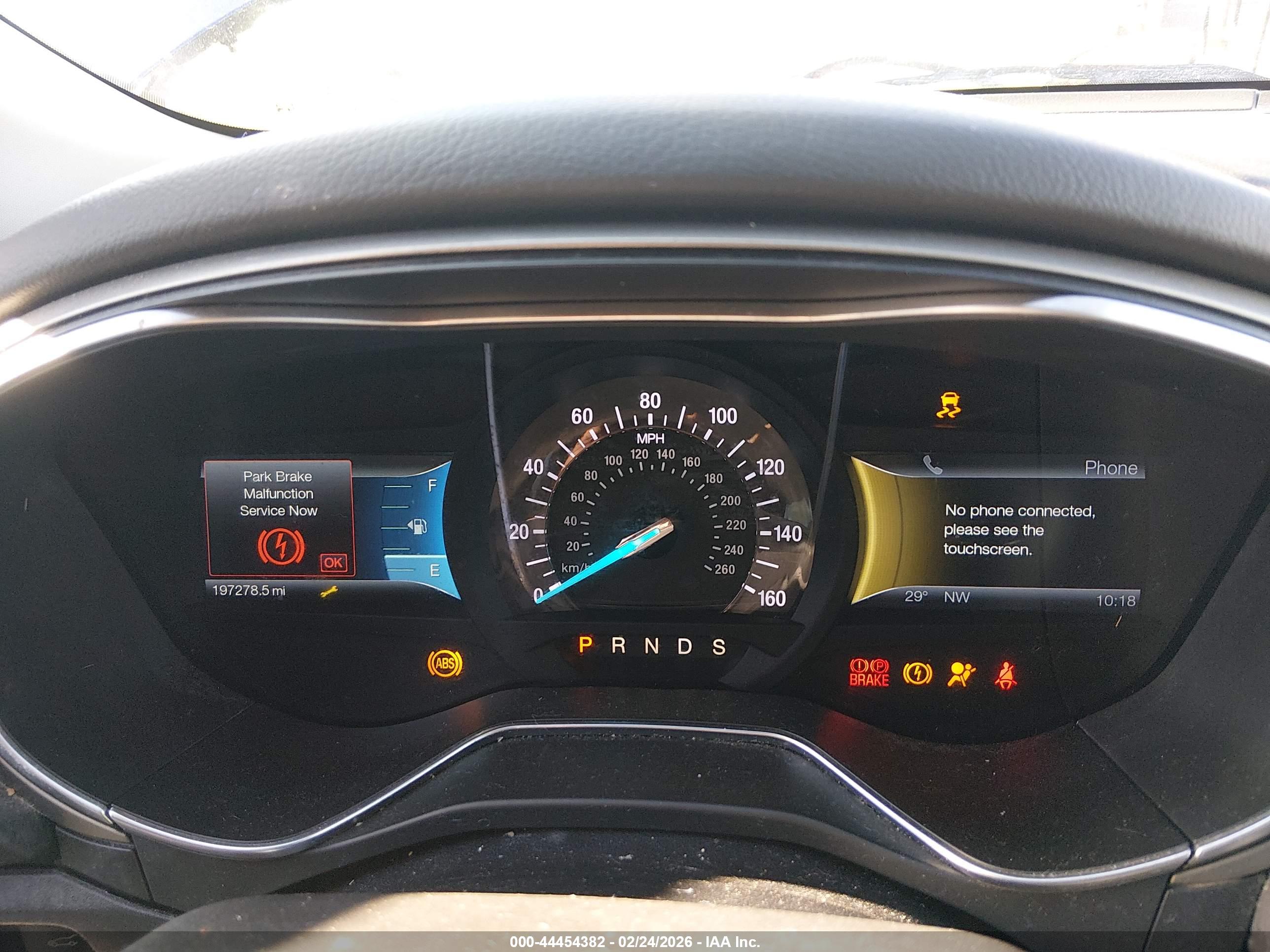 FORD FUSION image 7