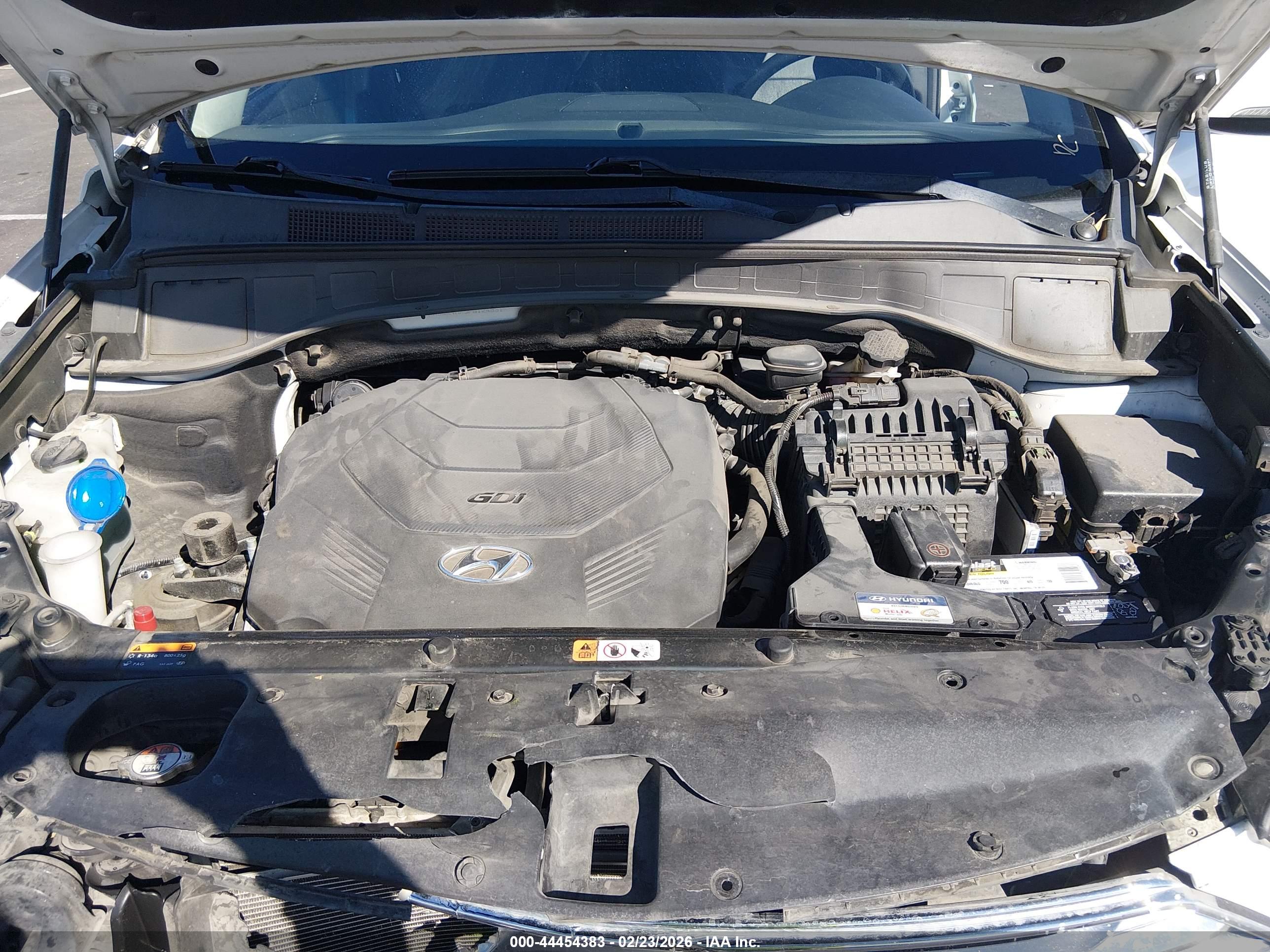 HYUNDAI SANTA image 10