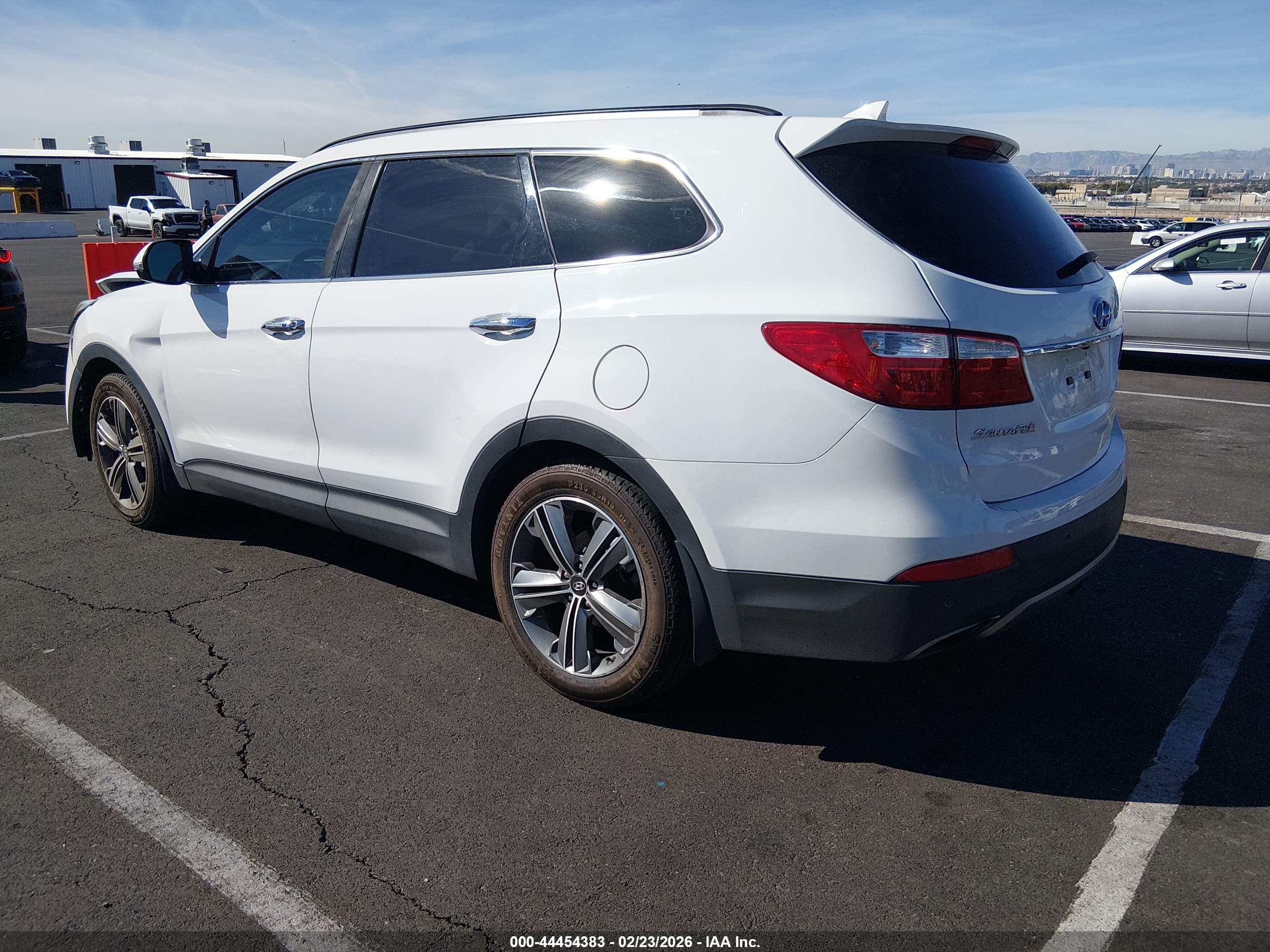 HYUNDAI SANTA image 3