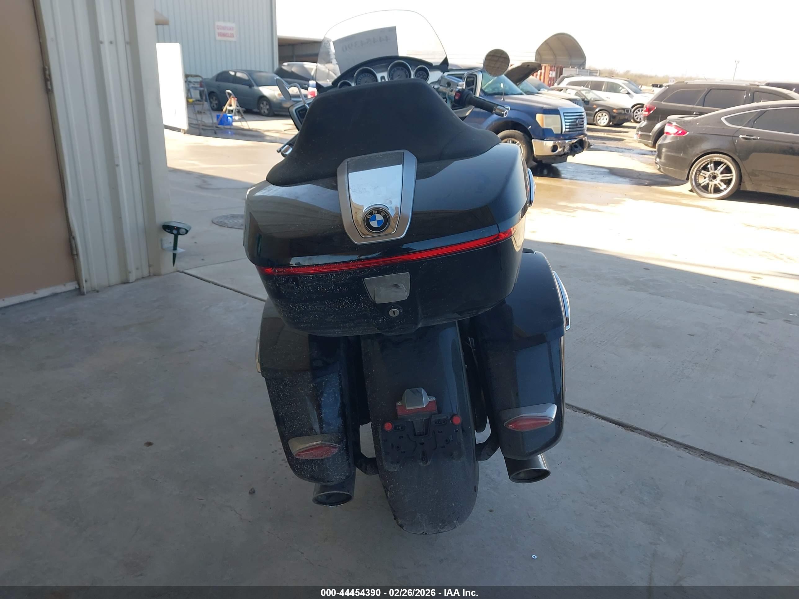 BMW R18 image 6