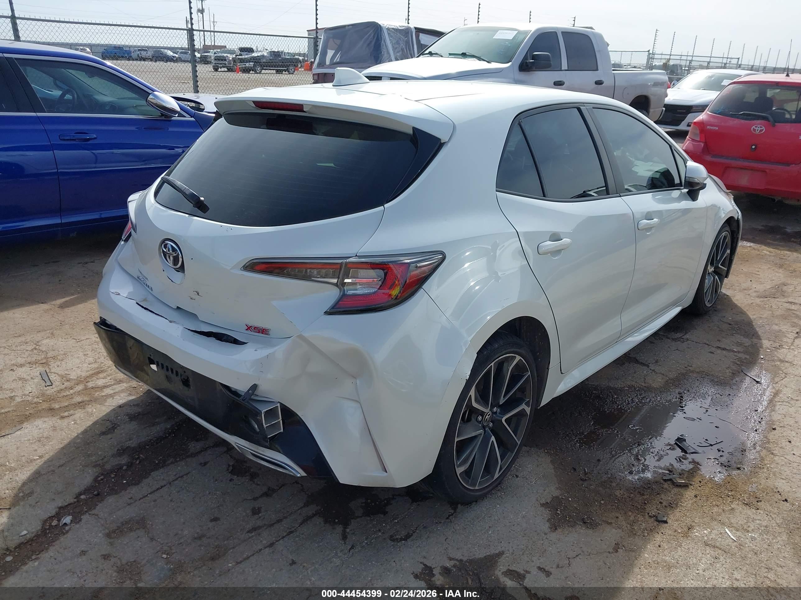 TOYOTA COROLLA image 4